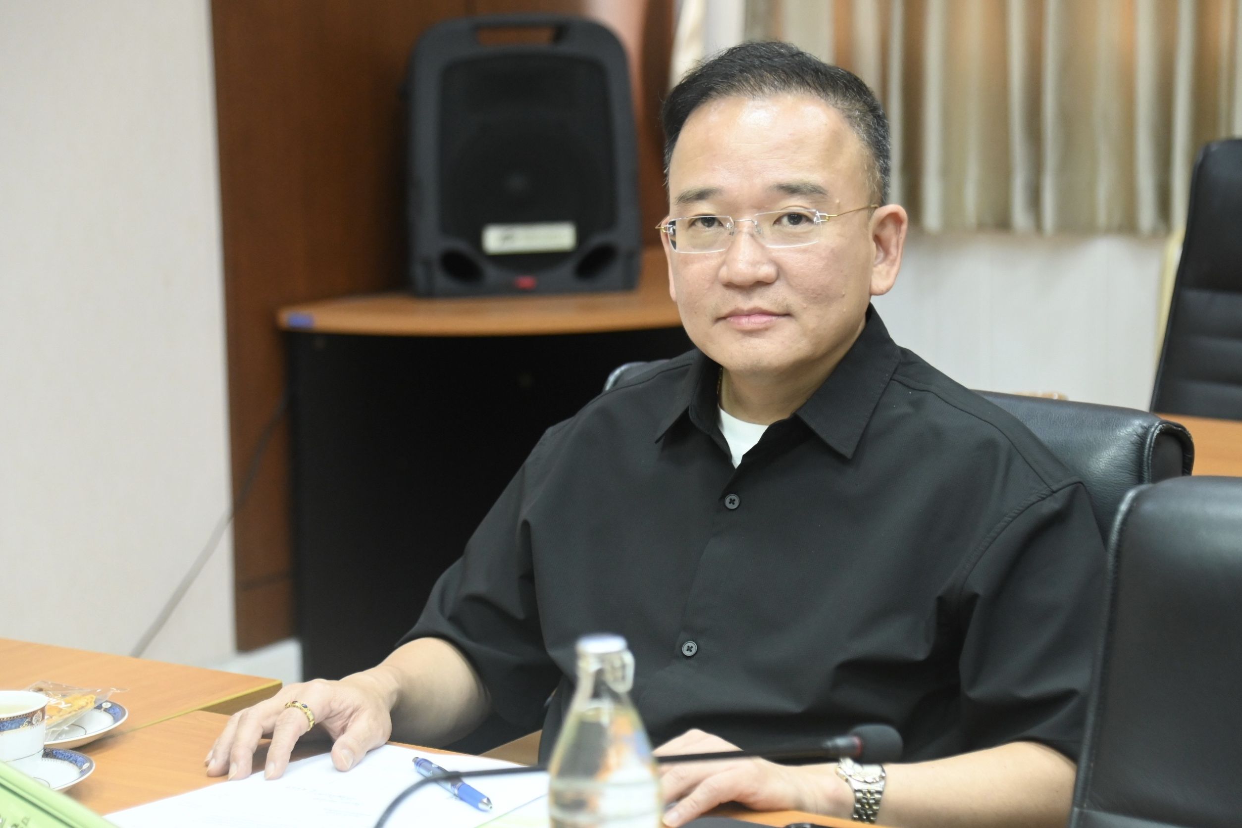 รองปลัดเกษตรฯ หารือแนวทางแก้ไขปัญหามลพิษทางน้ำในพื้นที่ลุ่มน้ำกกและลุ่มน้ำที่เกี่ยวข้องเน้นปฏิบัติงานเชิงบูรณาการ คู่การสร้างความเข้าใจในกลุ่มเกษตรกร 3 1196036