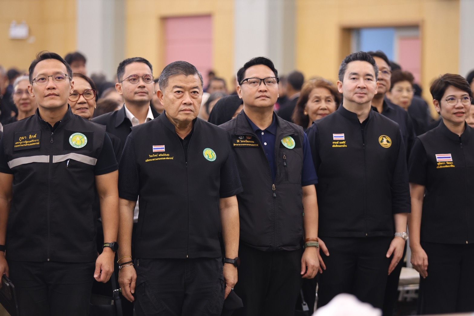 “รมว.ธรรมนัส” นำ 4 กระทรวง “กษ. ศธ. พม. กก.” ลง 3 จังหวัดชายแดนใต้ มุ่งพัฒนาคุณภาพชีวิตในทุกมิติ เน้นการบริหารจัดการน้ำอย่างเป็นระบบ การส่งเสริมอาชีพ พร้อมเร่งผลักดันราคายาง – ปาล์มน้ำมัน – โคเนื้อ และยกระดับอาหารฮาลาลเพื่อการส่งออก 17 1407637