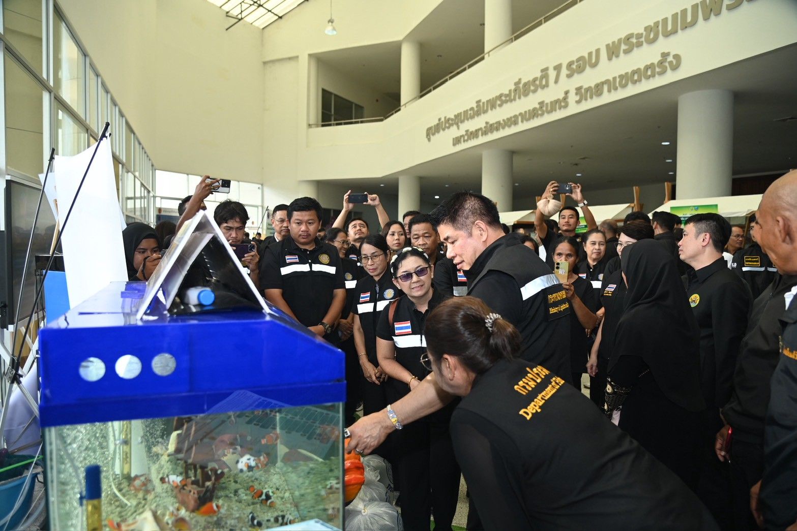 “รมว.ธรรมนัส” ลุยตรัง ติดตามนโยบาย 6 ด้าน เร่งผลักดันพัฒนาภาคใต้ เปิดเวทีรับฟังปัญหา พร้อมสั่งหน่วยงานเดินหน้ายกระดับราคาสินค้าเกษตร 12 1410623