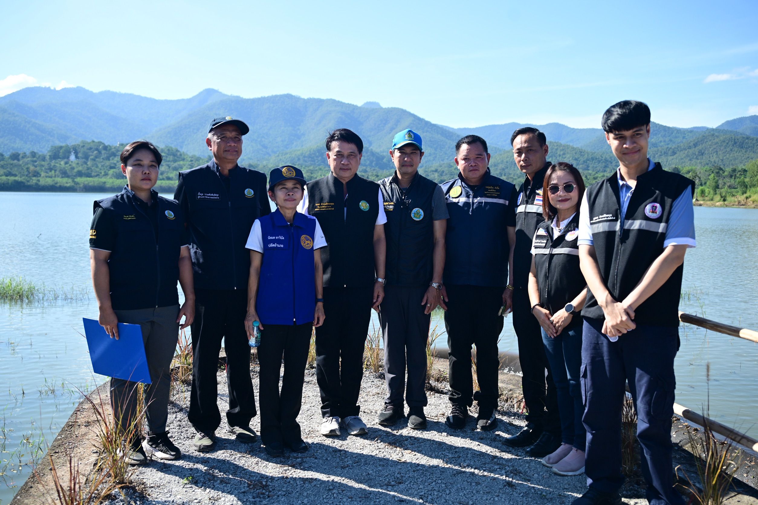 “รมช.นเรศ” หนุนการบริหารจัดการประมงน้ำจืดแบบมีส่วนร่วม มุ่งเพิ่มศักยภาพแหล่งน้ำชุมชน พร้อมร่วมปลูกหญ้าแฝกฟื้นฟูพื้นที่ 8 1425082