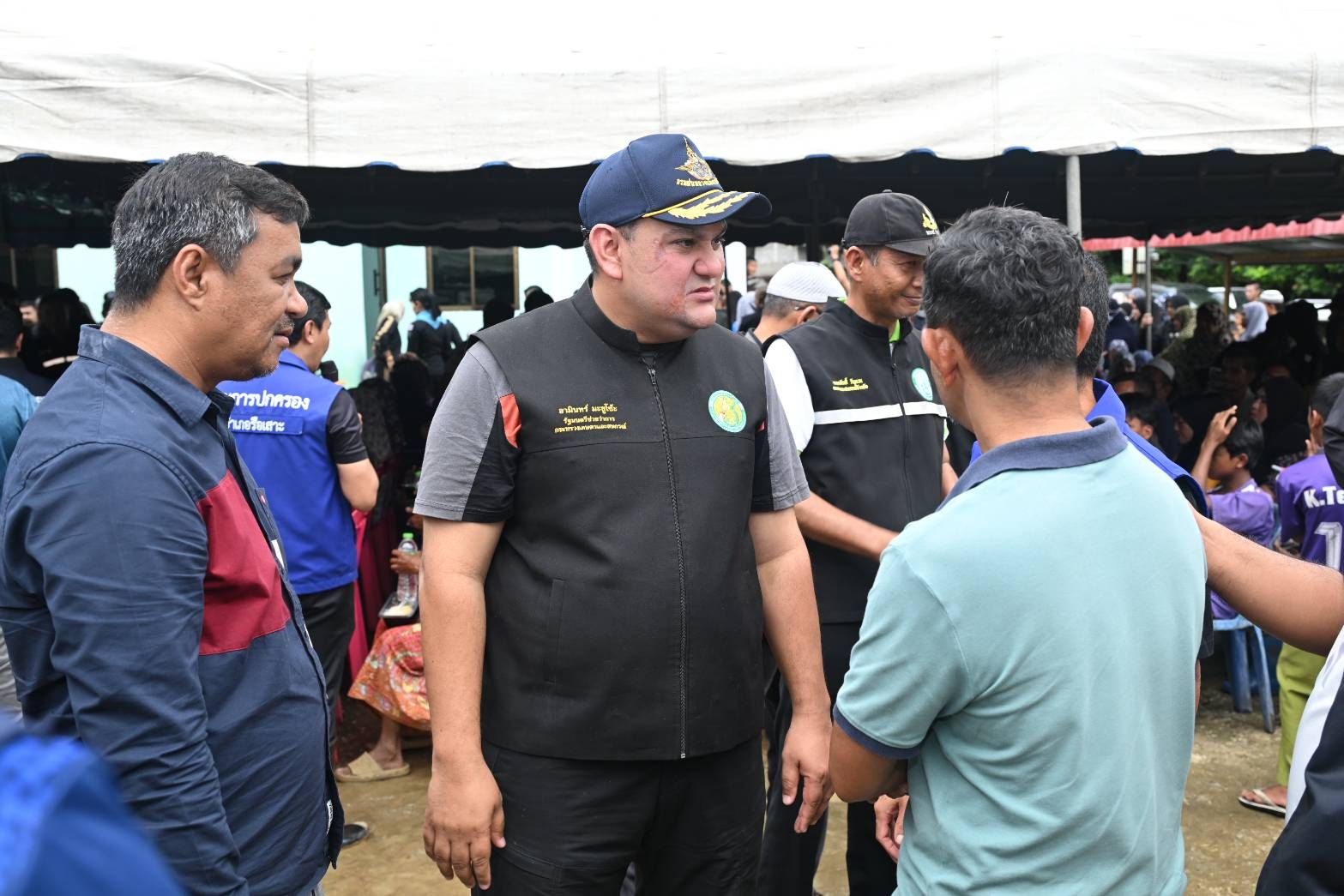 รมช.อามินทร์ มอบกรมปศุสัตว์ เร่งจัดการเก็บซากสัตว์ที่เสียชีวิตจากอุทกภัย ป้องกันโรคระบาดในพื้นที่น้ำท่วมใต้ 2 1438772