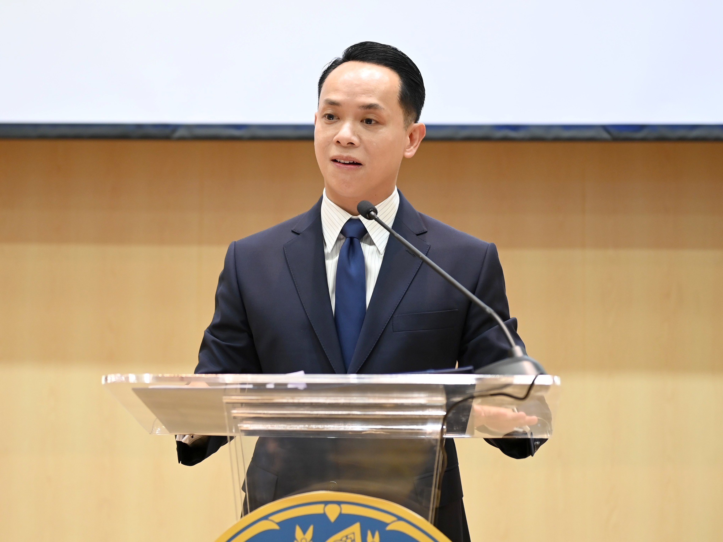 20240627cb864ee84eb8658d628d6b77e7d5fee1144930