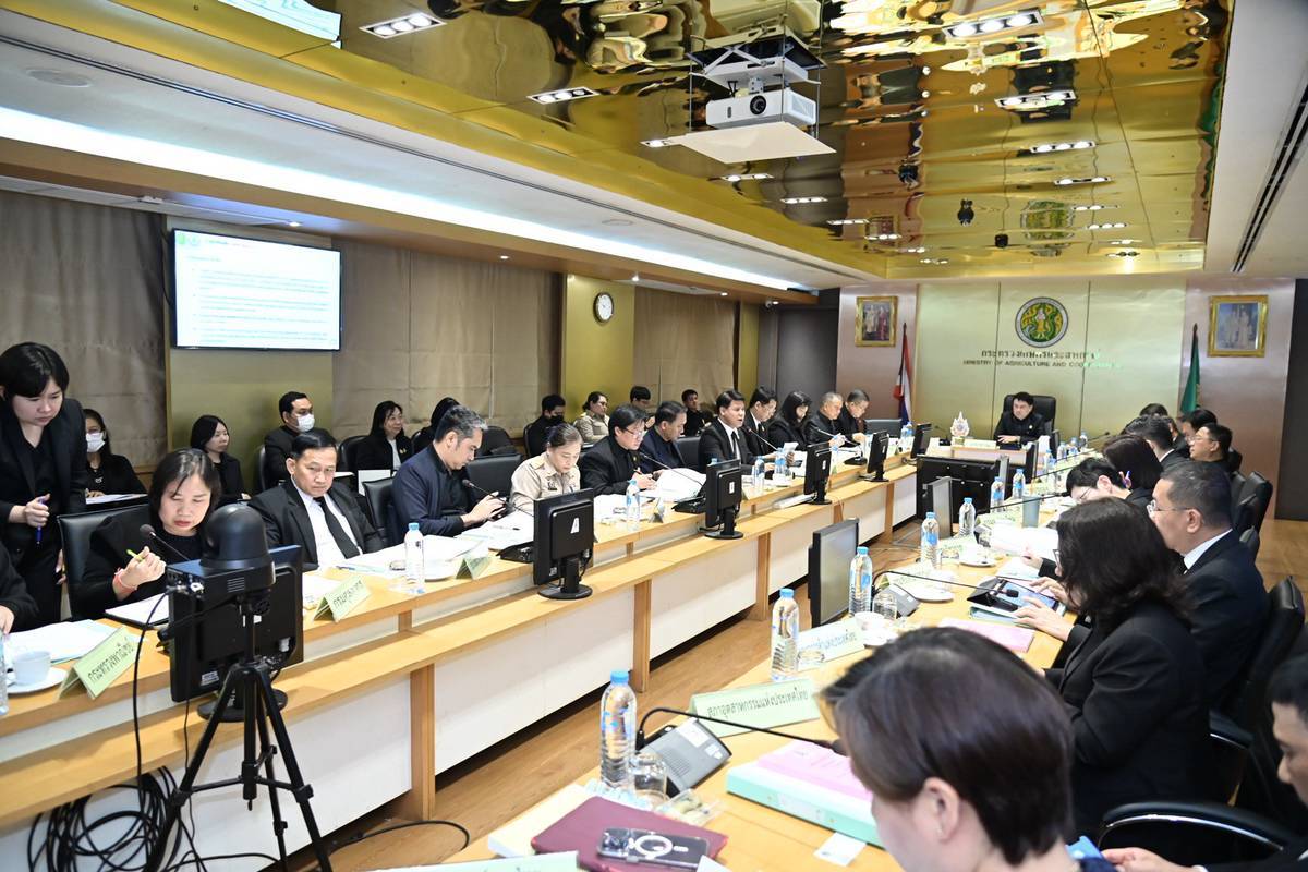 เกษตรฯ ลุยยกระดับมาตรฐานสินค้า 'ธรรมนัส' ดัน 5 ร่างกฎหมายคุมส่งออก-นำเข้าพร้อมคลอด 5 มาตรฐานใหม่ เน้น 'ขมิ้นชันแห้ง-อาหารสัตว์ผสมยา' เพิ่มขีดแข่งขันตลาดโลก 3 3743526