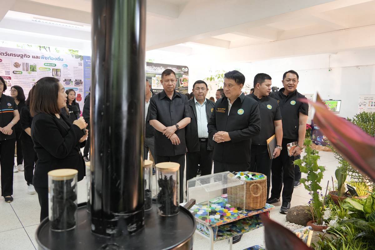 “รมช.นเรศ” เดินหน้าผลักดันการขับเคลื่อนงานพัฒนาพื้นที่สูง หนุนปรับโฉมภาคการผลิตตามเกณฑ์มาตรฐานมุ่งสร้างรายได้เพิ่มเกษตรกร ต่อยอดสู่เกษตรมูลค่าสูงอย่างยั่งยืน 9 3753919