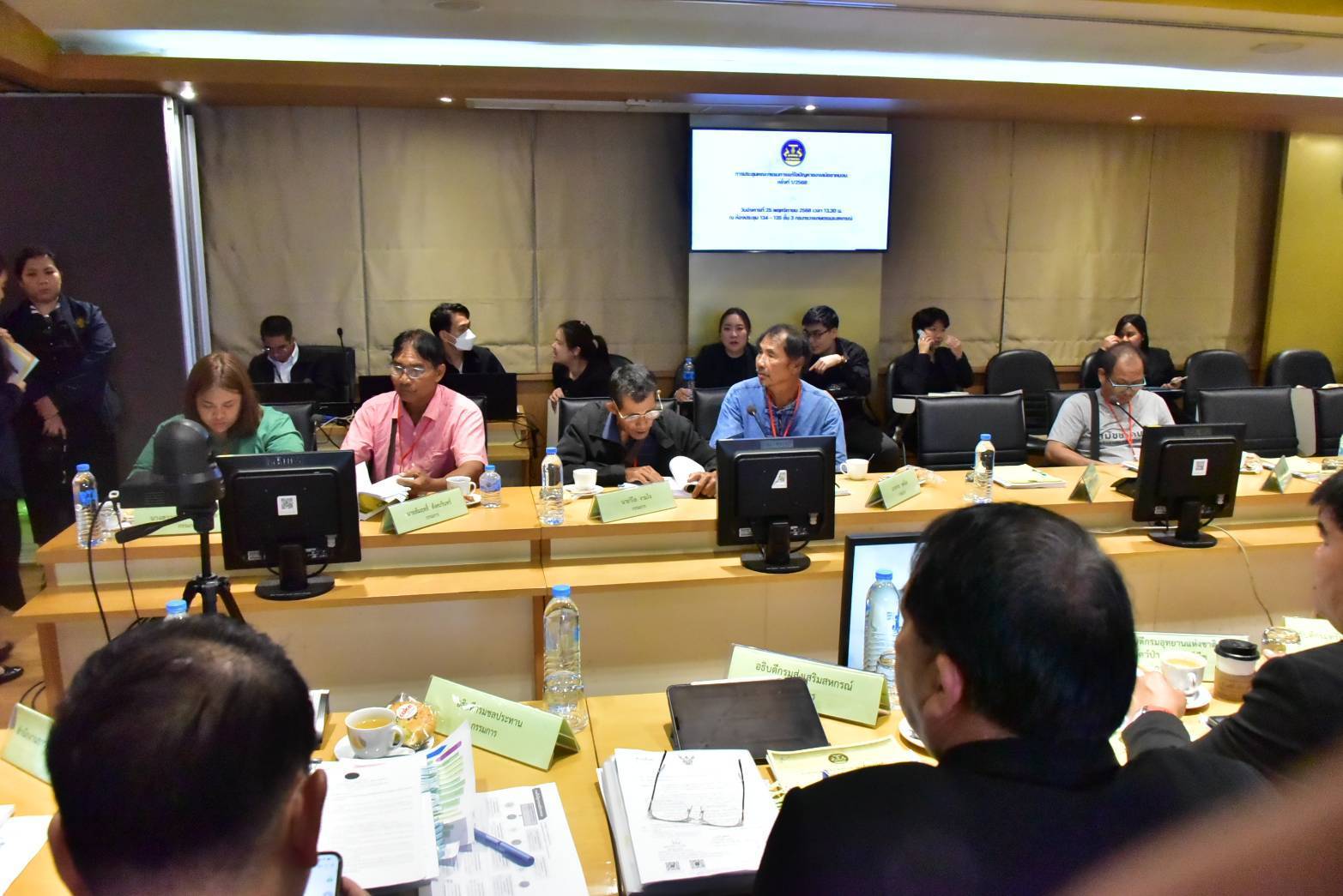 รมช.นเรศ นั่งหัวโต๊ะ เร่งสางปัญหากลุ่มสมัชชาคนจน 10 3794571