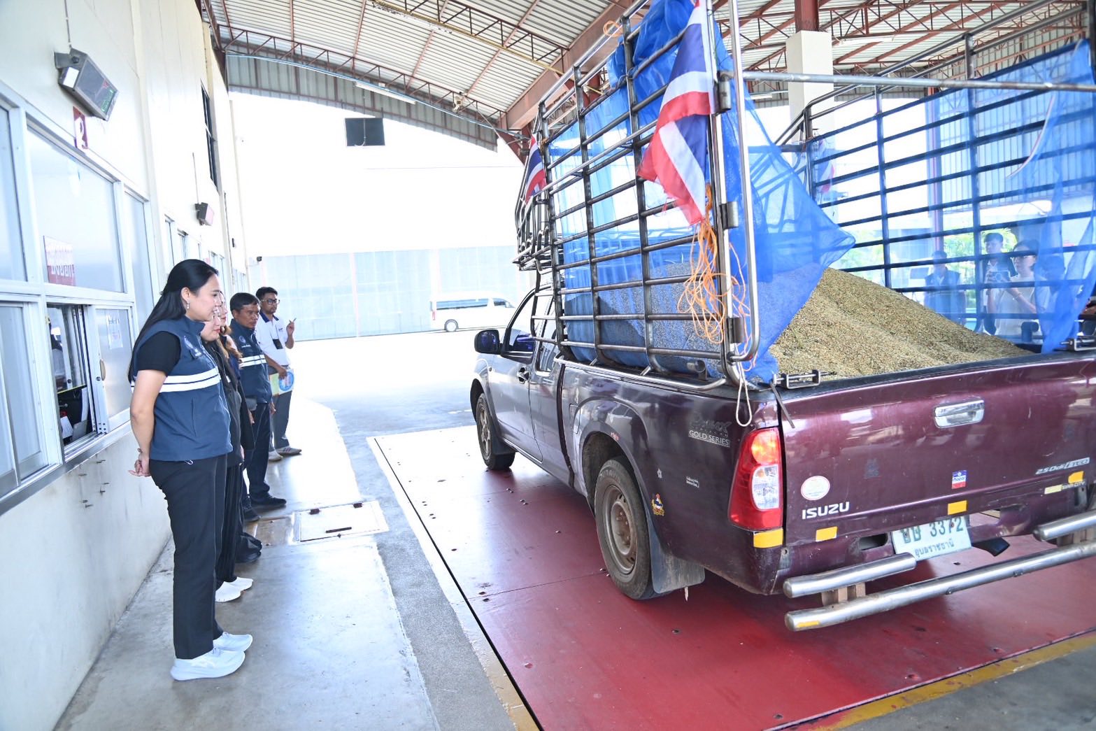 DIT ลุยภาคอีสาน เตรียมความพร้อมโรงสีรับผลผลิตข้าวนาปี 2568/69 หนุนโครงการชดเชยดอกเบี้ย เสริมสภาพคล่องรับซื้อข้าวชาวนา พยุงราคาข้าวต้นฤดูกาล 11 574089736 1417357356623467 8345928896332314609 n