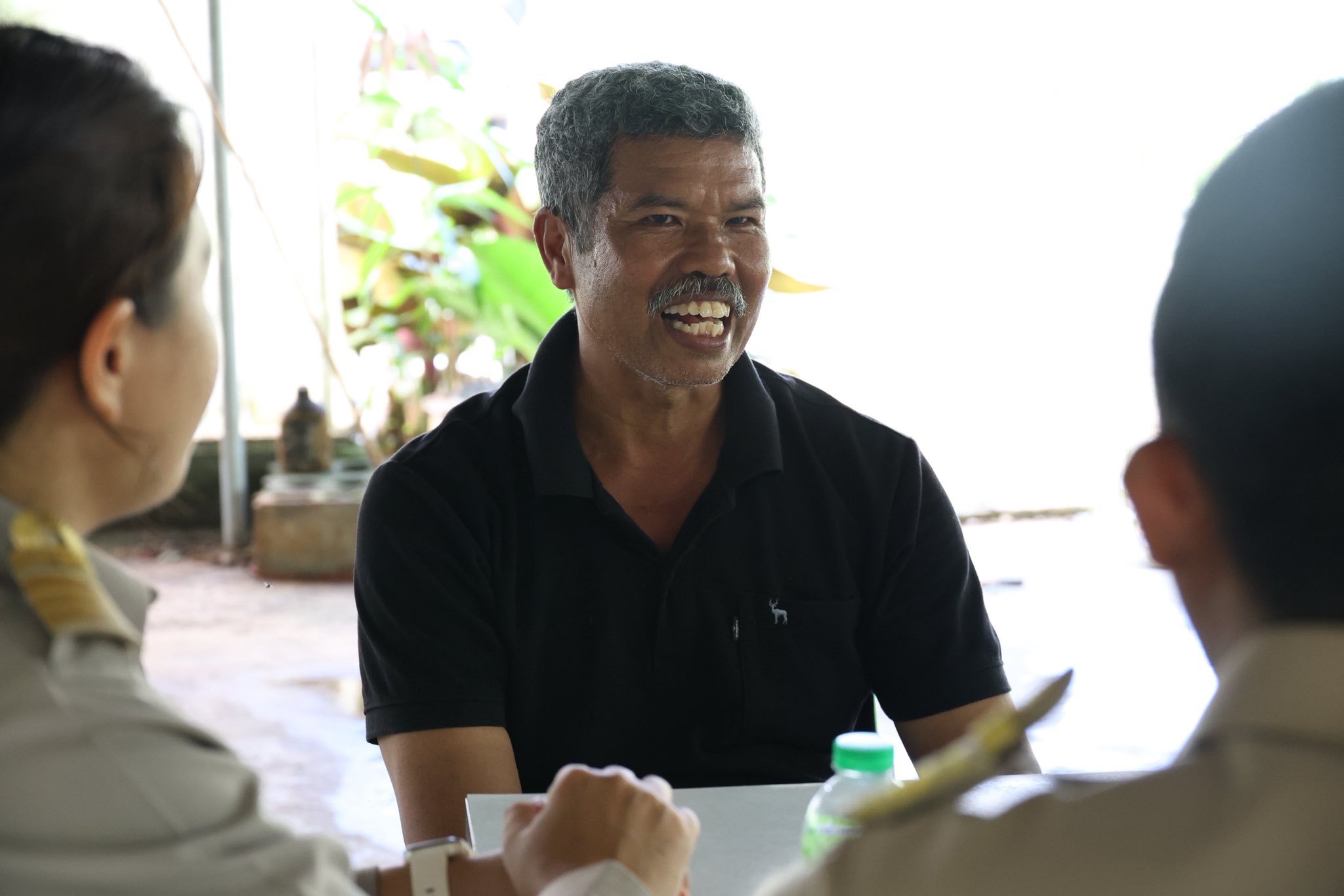 เกษตรกรชาวอำเภอคลองหอยโข่ง ปลูกผักยกแคร่ปลอดสารพิษ เรียนรู้จาก “ฟาร์มของแม่” ขยายผลสู่ธุรกิจครอบครัว สร้างรายได้งาม 6 574470070 1418043296560133 9044444571250955663 n