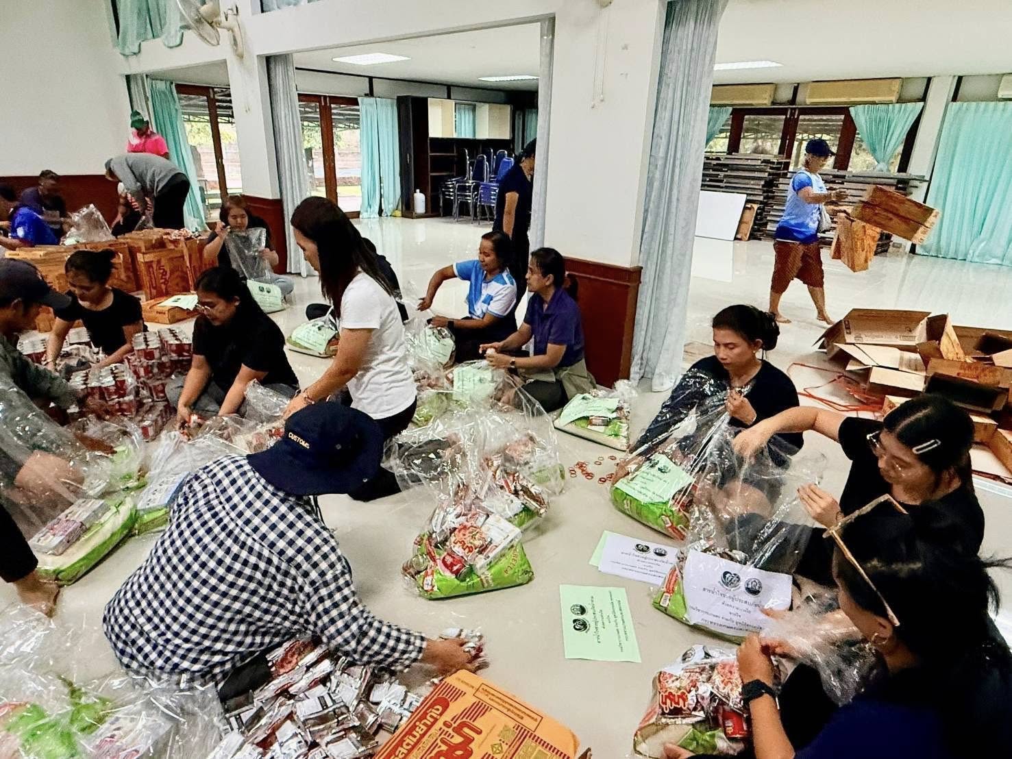 กรมวิชาการเกษตร ร่วมสนับสนุนการช่วยเหลือผู้ประสบอุทกภัยหาดใหญ่ และพื้นที่ภาคใต้ เร่งบรรเทาความเดือดร้อนประชาชน ตามนโยบายรัฐบาล และข้อสั่งการของร้อยเอกธรรมนัส พรหมเผ่า รองนายกรัฐมนตรี และรัฐมนตรีว่าการกระทรวงเกษตรและสหกรณ์ 4 588571870 1652263972760645 2055955580379840460 n