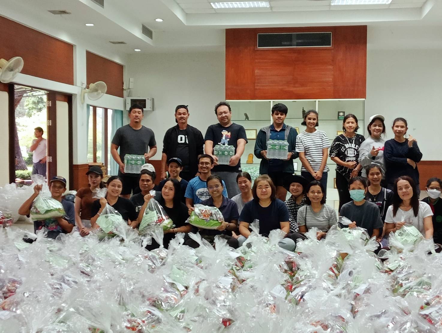 กรมวิชาการเกษตร ร่วมสนับสนุนการช่วยเหลือผู้ประสบอุทกภัยหาดใหญ่ และพื้นที่ภาคใต้ เร่งบรรเทาความเดือดร้อนประชาชน ตามนโยบายรัฐบาล และข้อสั่งการของร้อยเอกธรรมนัส พรหมเผ่า รองนายกรัฐมนตรี และรัฐมนตรีว่าการกระทรวงเกษตรและสหกรณ์ 2 588633352 1652263796093996 1123329136138171230 n