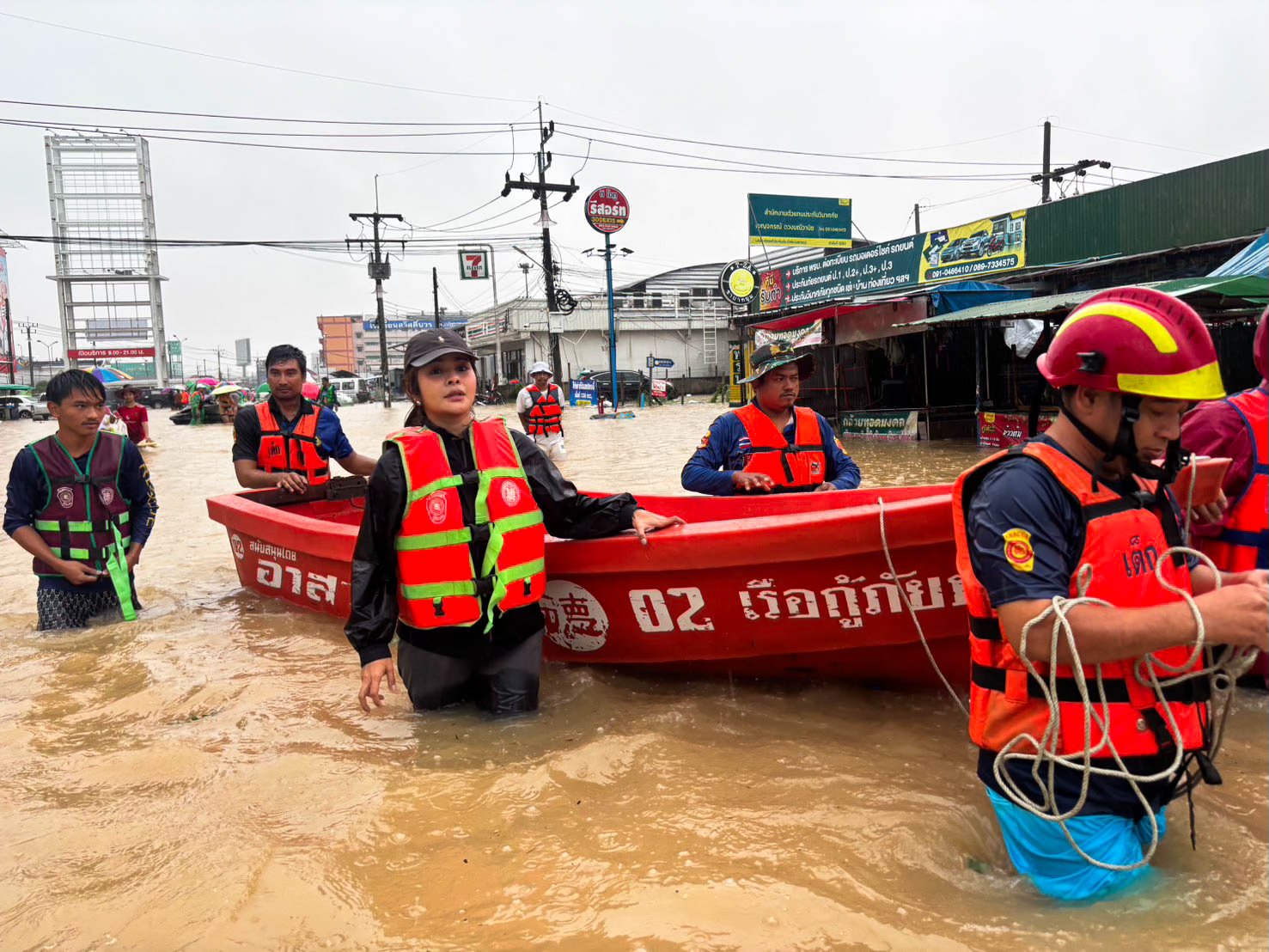 หัวหน้าพรรคประชาชน 589594317 1439251987559468 6603262267669153954 n