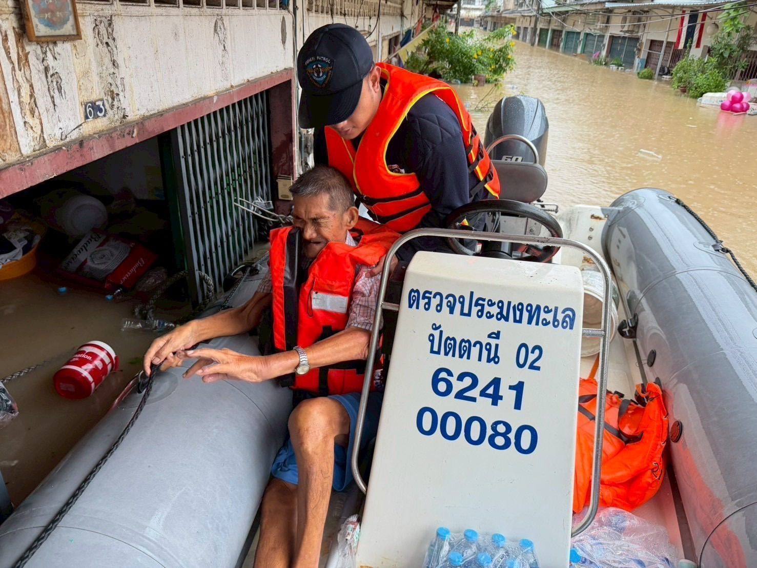 “อธิบดีกรมประมง” จัดชุดเฉพาะกิจปฏิบัติการพิเศษลงพื้นที่จังหวัดสงขลา เร่งช่วยชาวใต้สู้ภัยน้ำท่วม 5 675347