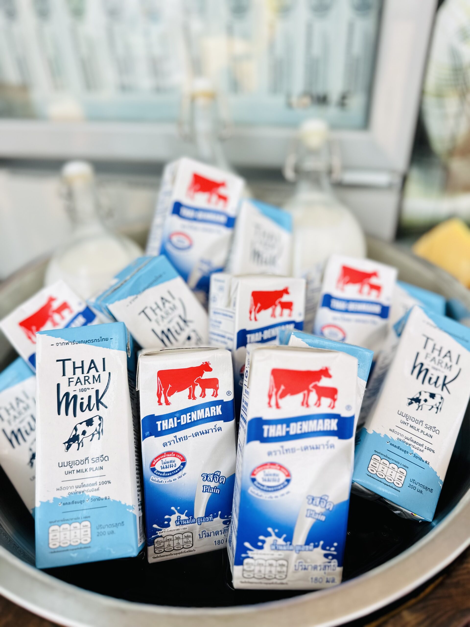 กระทรวงเกษตรและสหกรณ์ ยืนยัน นมโคไทยมีคุณภาพ มีการตรวจสอบเป็นไปตามมาตรฐานในทุกกระบวนการ 5 C66F8DF6 DA4B 4070 A264 6069B082D65A scaled