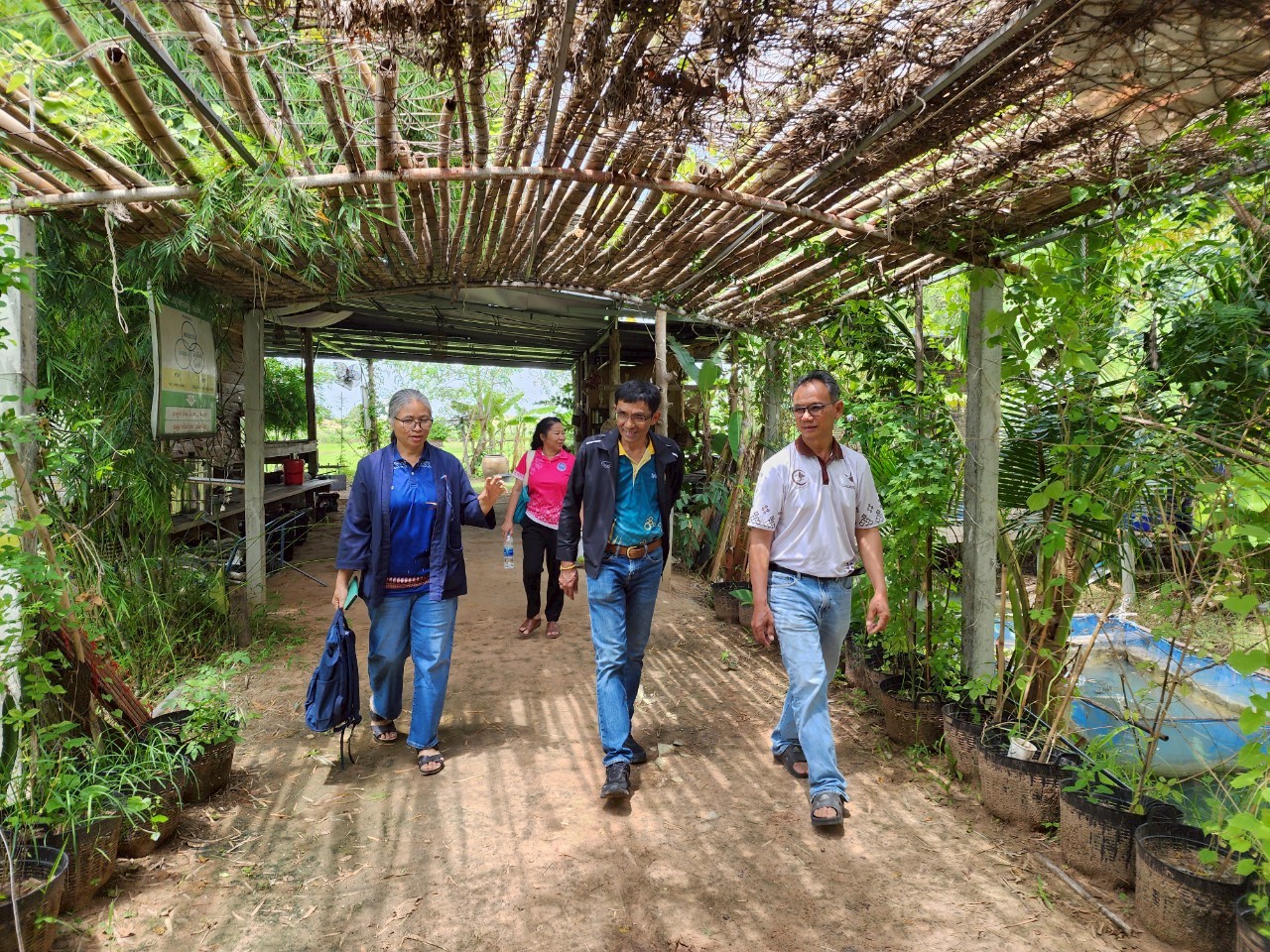 โมเดลความสำเร็จ ‘วิสาหกิจชุมชนข้าวอินทรีย์บ้านสวายสอ’ จ.บุรีรัมย์ แปรรูปข้าวอินทรีย์ แบรนด์ ‘ข้าวสารัช’ เชื่อมท่องเที่ยวชุมชน 9 LINE ALBUM FG