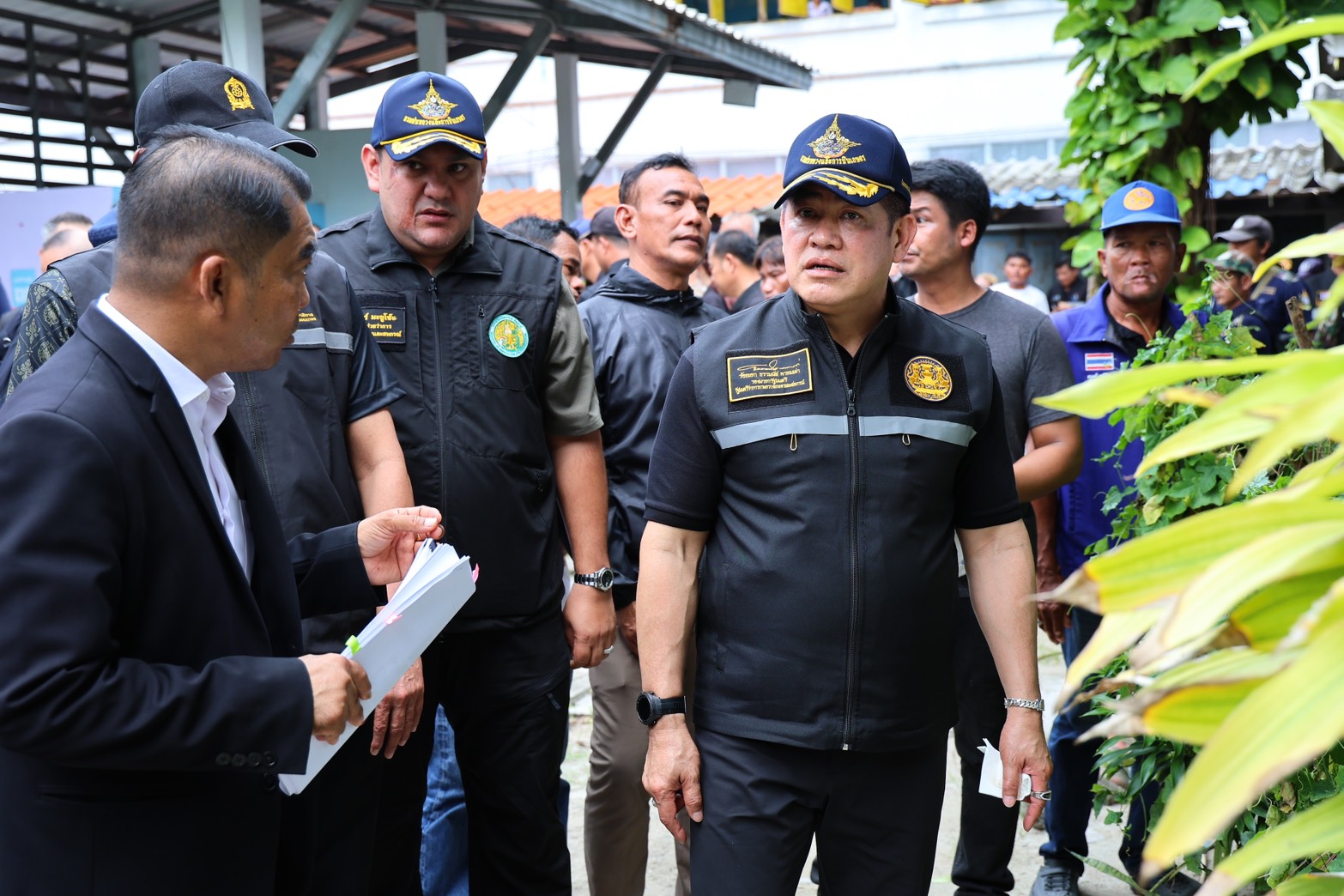 “รมว.ธรรมนัส” ลงพื้นที่เกาะหลีเป๊ะ ติดตามปัญหาและความเป็นอยู่ของชุมชนชาวเล พร้อมผลักดันแผนพัฒนาคุณภาพชีวิตอย่างเร่งด่วน 25 S 10035304