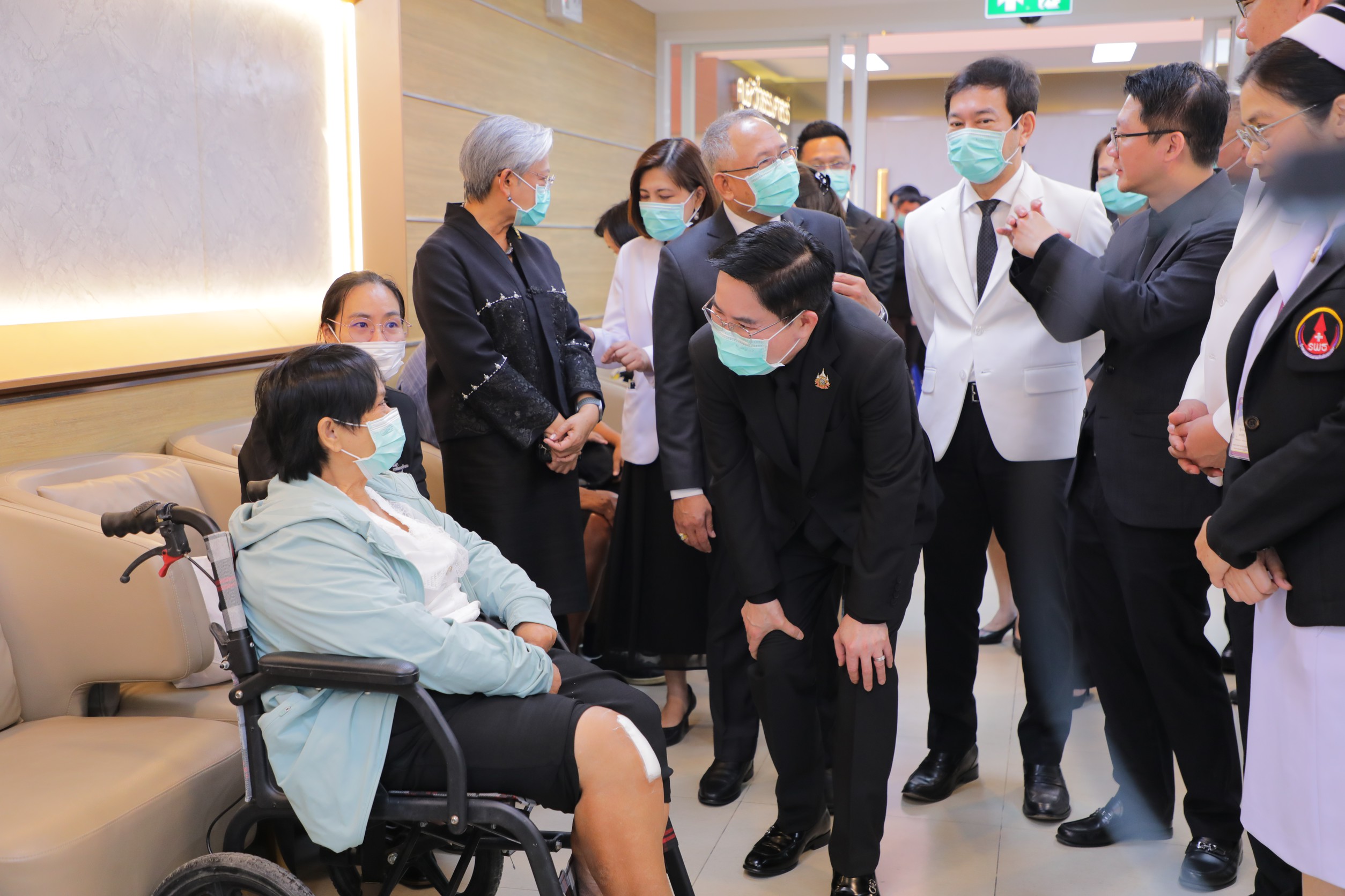 อัครา หนุน พม. จับมือ รพ.ธรรมศาสตร์ฯ-คณะแพทยศาสตร์ มธ. ขยายโอกาสเข้าถึงสิทธิสวัสดิการ สังคม-สาธารณสุข ช่วยกลุ่มเปราะบางผ่าตัดเปลี่ยนข้อเข่า 2 S 103997475