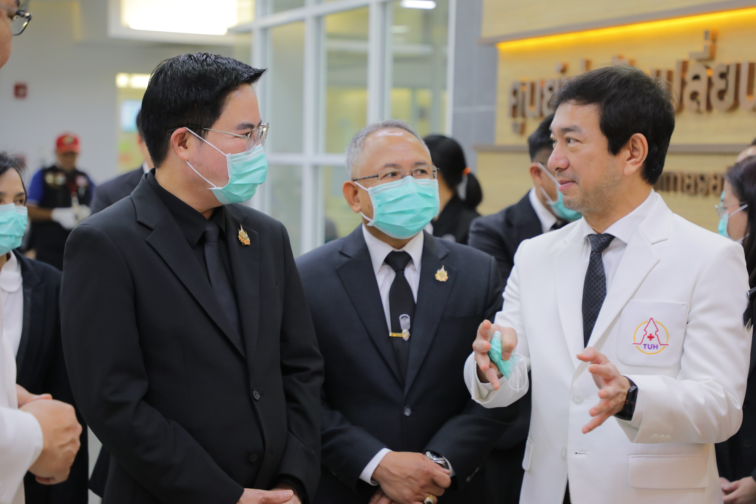 อัครา หนุน พม. จับมือ รพ.ธรรมศาสตร์ฯ-คณะแพทยศาสตร์ มธ. ขยายโอกาสเข้าถึงสิทธิสวัสดิการ สังคม-สาธารณสุข ช่วยกลุ่มเปราะบางผ่าตัดเปลี่ยนข้อเข่า 5 S 103997484