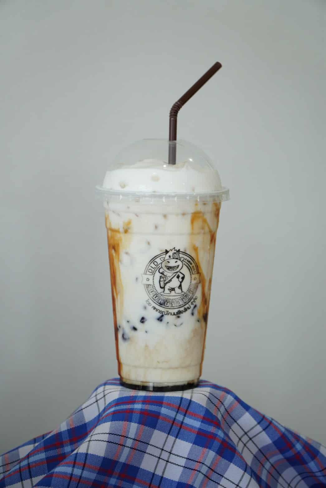 กรมปศุสัตว์ เปิดตัวยิ่งใหญ่ “ร้านนมหน้าฟาร์ม by สหกรณ์โคนมเชียงใหม่” ชูผลิตภัณฑ์นมโคไทย 100% สร้างมูลค่าเพิ่ม กระตุ้นเศรษฐกิจชุมชน 11 S 19595520