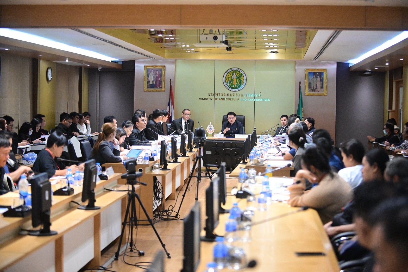 “รมช.นเรศ” เดินหน้าแก้ปัญหาผลกระทบจากโครงการรัฐ ตั้ง 7 คณะทำงาน เร่งตรวจสอบสิทธิ เยียวยา บรรเทาความเดือดร้อน 3 S 24674313