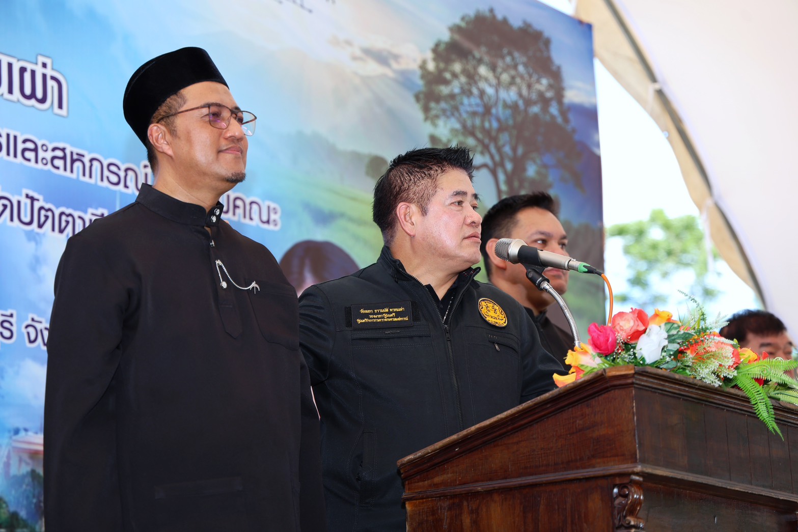 รมว.ธรรมนัส ลั่นกลางปัตตานี พิสูจน์คำพูด ดันลูกหลานมุสลิมเป็นรัฐมนตรีสำเร็จ ย้ำ พัฒนา 3 จังหวัดชายแดนใต้ สร้างอาชีพ ยกระดับชีวิตประชาชน 8 S 2539753