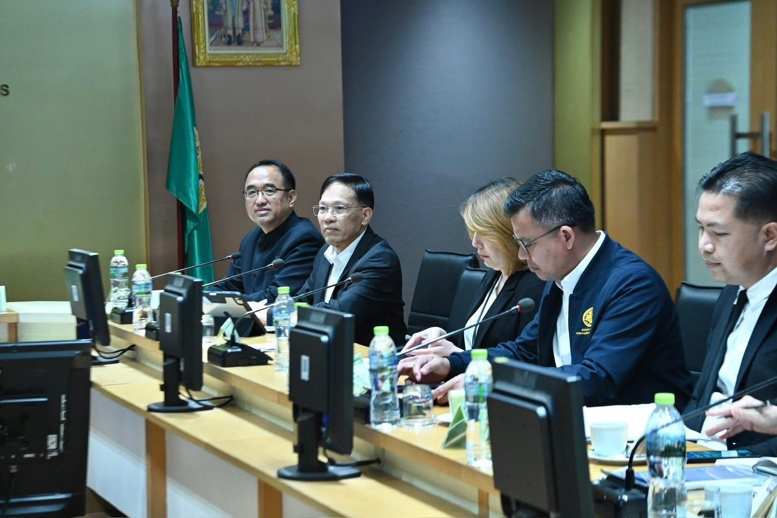 ก.เกษตรฯ ยกระดับมาตรการเพื่อสุขภาพคนไทย พร้อมเร่งช่วยเกษตรกรเข้าถึงองค์ความรู้และเครื่องมือ 'ปลอดการเผา' ทั่วประเทศ 4 S 47456283