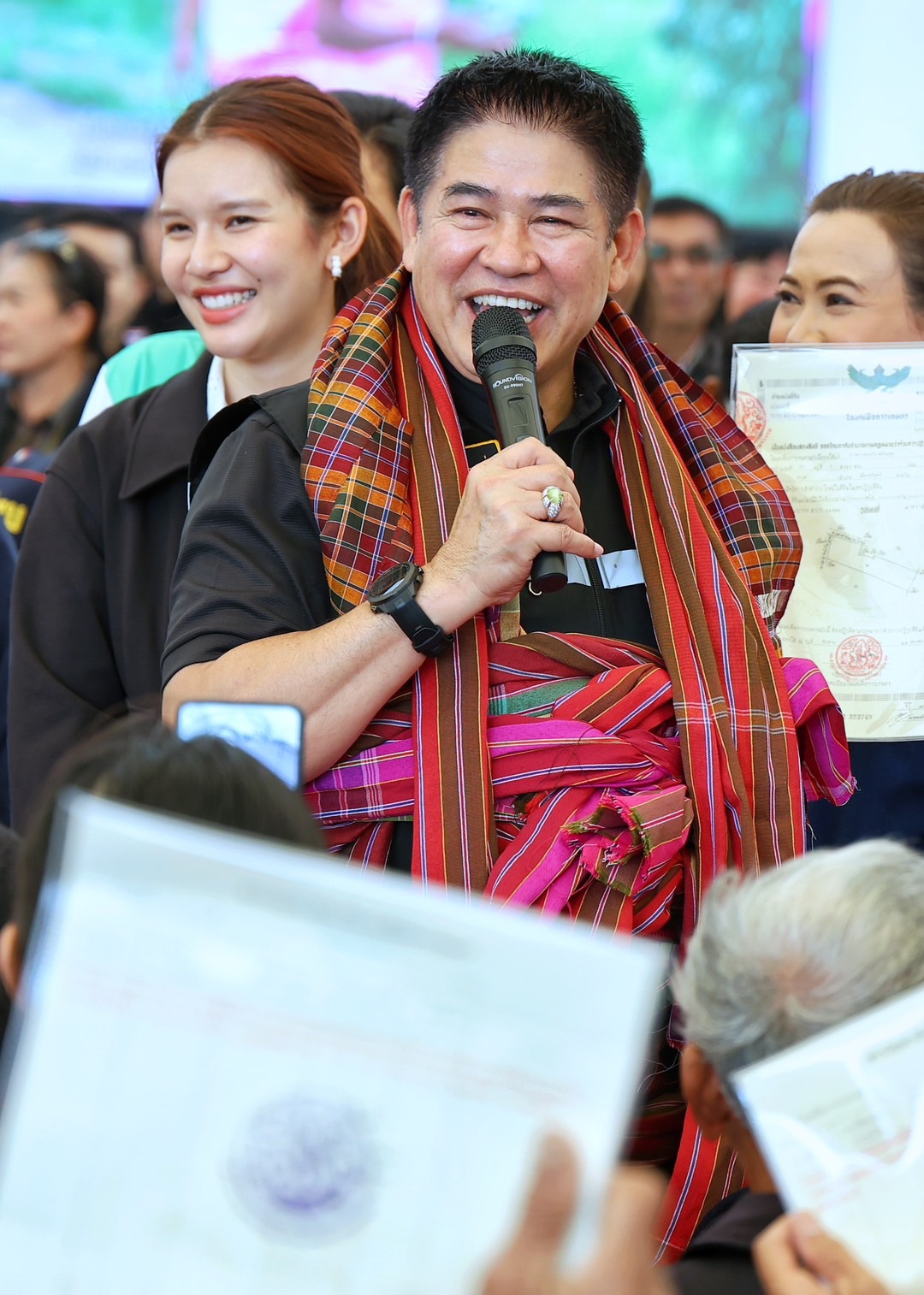 รมว.ธรรมนัส นำคณะผู้บริหารกระทรวงเกษตรฯ ลุย! สุรินทร์ ขับเคลื่อนโครงการยกระดับคุณภาพข้าวหอมมะลิเน้นพัฒนาคุณภาพข้าว ผลักดันการส่งออก พร้อมเร่งพัฒนาแหล่งน้ำเพื่ออุปโภค-บริโภค 7 S 494174250