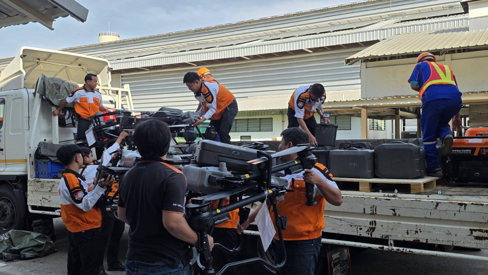 “คูโบต้าพลังใจสู้ภัยน้ำท่วม” ระดมกองกำลังด่วนส่งทีมคูโบต้าพร้อมโดรนการเกษตรและถุงยังชีพ 6,500 ชุด เสริมทัพภารกิจฝ่าวิกฤตมหาอุทกภัยภาคใต้ 5 กองกำลังโดรนการเกษตรคูโบต้าช่วยมหาอุทกภว