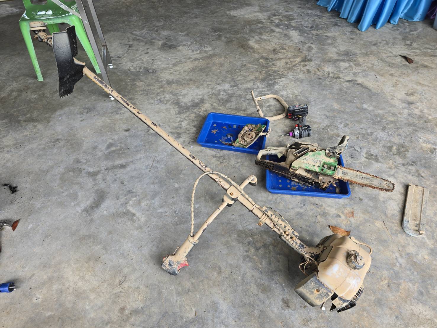 กรมวิชาการเกษตรลุยช่วยเกษตรกรใต้ตั้งจุดซ่อมเครื่องจักรบรรเทาน้ำท่วม ตามนโยบาย รมว.เกษตรฯ 5 1034371