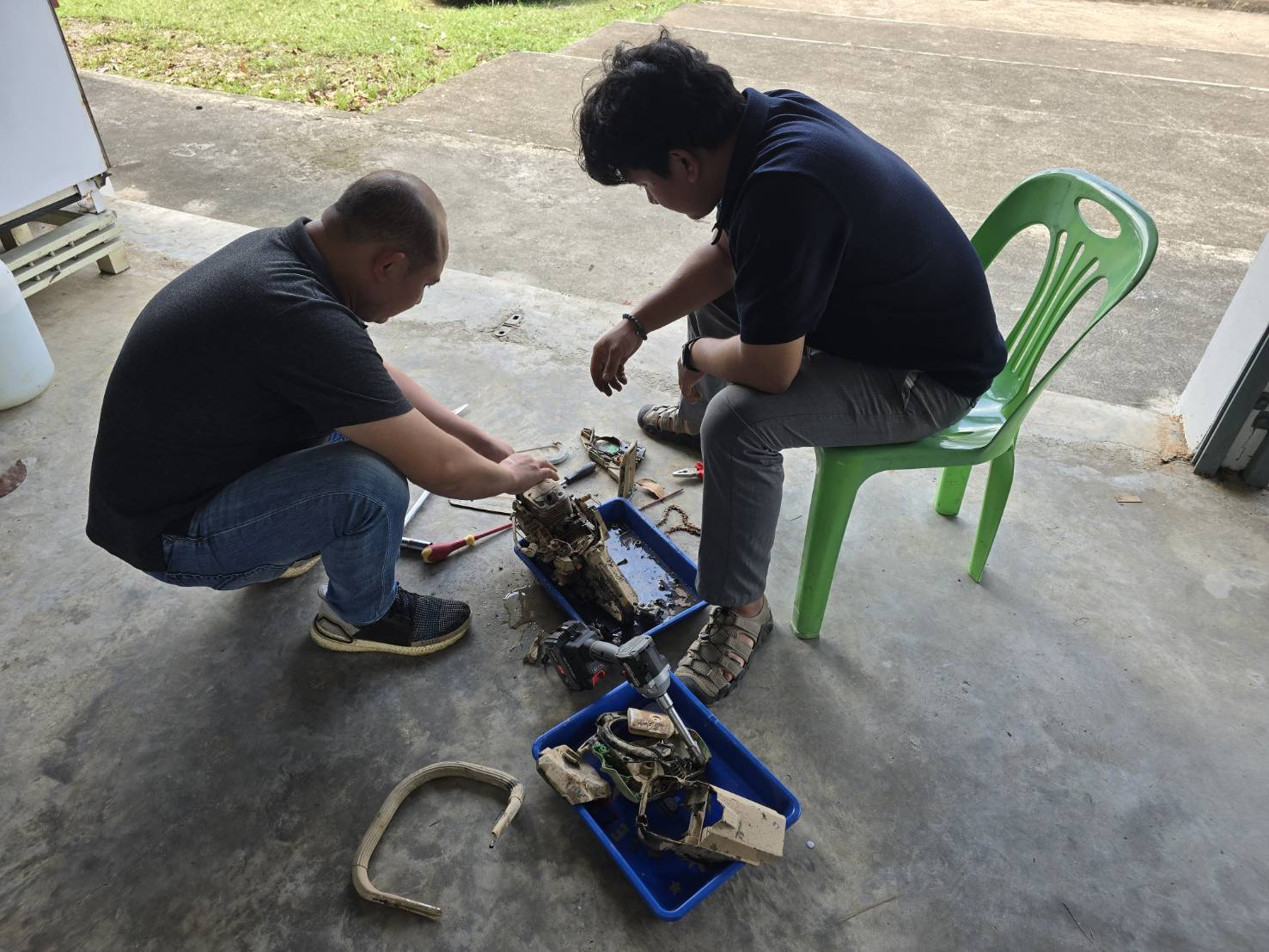 กรมวิชาการเกษตรลุยช่วยเกษตรกรใต้ตั้งจุดซ่อมเครื่องจักรบรรเทาน้ำท่วม ตามนโยบาย รมว.เกษตรฯ 7 1034373