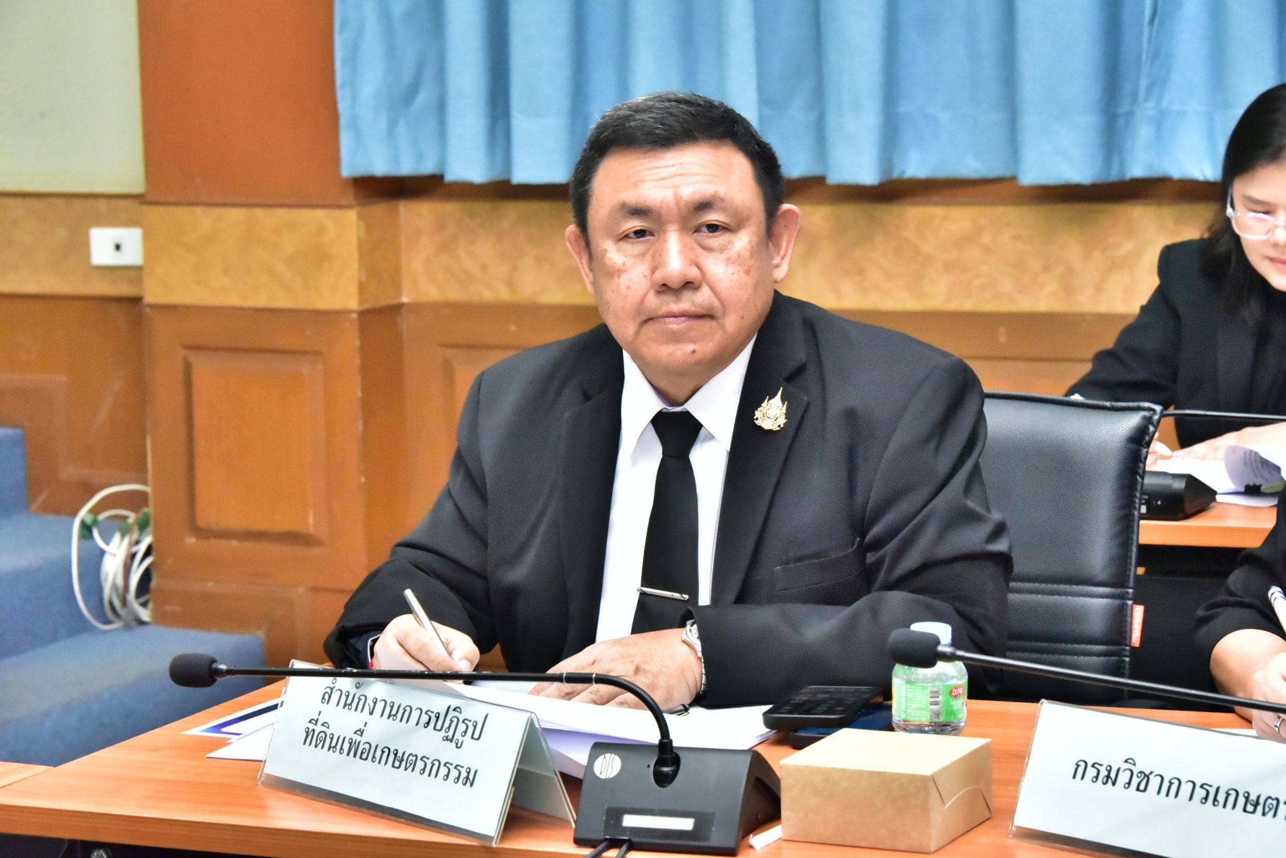 ปลัดเกษตรฯประชุมโครงการศูนย์บริการประชาชนภาคการเกษตร เล็งพัฒนาแอปพลิเคชัน “พิรุณราช” มุ่งยกระดับการบริการภาครัฐ เน้นการเข้าถึงประชาชน 6 1232571