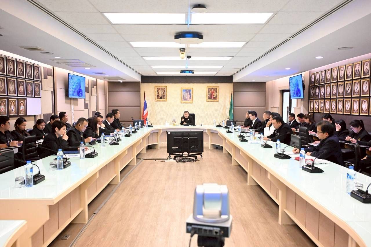 ปลัดเกษตรฯ ชง จัดโซนนิ่งปรับโครงสร้างการผลิตข้าว ต้นทุนต่ำ คุณภาพสูง เป็นมิตรต่อสิ่งแวดล้อมพร้อมเดินหน้าผลักดันกลไกสินค้ายางพารา เผย เตรียมพัฒนาระบบบริการเกษตรกร ลดข้อจำกัด เพิ่มโอกาสการเข้าถึง 3 1237104