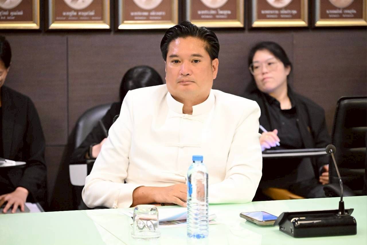 ปลัดเกษตรฯ ชง จัดโซนนิ่งปรับโครงสร้างการผลิตข้าว ต้นทุนต่ำ คุณภาพสูง เป็นมิตรต่อสิ่งแวดล้อมพร้อมเดินหน้าผลักดันกลไกสินค้ายางพารา เผย เตรียมพัฒนาระบบบริการเกษตรกร ลดข้อจำกัด เพิ่มโอกาสการเข้าถึง 9 1237109