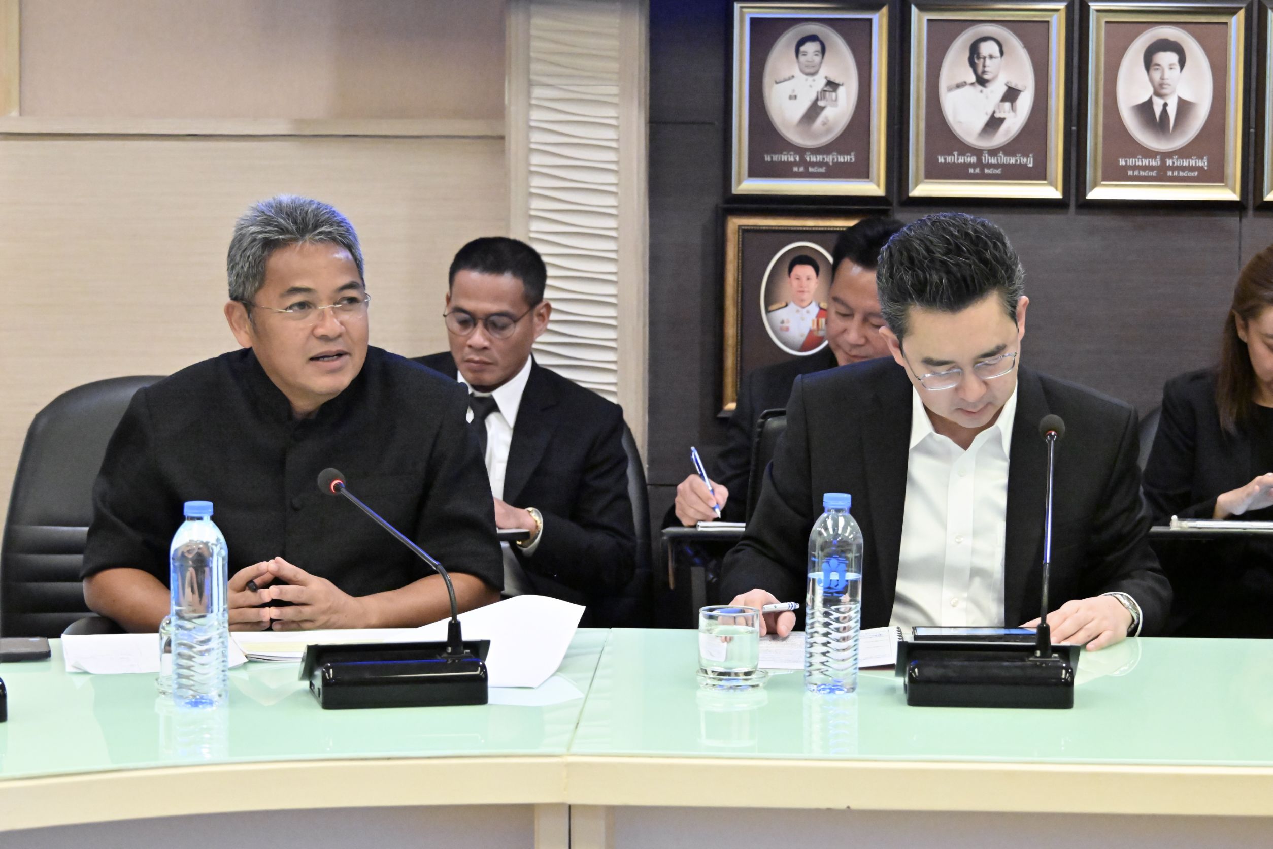 ปลัดเกษตรฯ ชง จัดโซนนิ่งปรับโครงสร้างการผลิตข้าว ต้นทุนต่ำ คุณภาพสูง เป็นมิตรต่อสิ่งแวดล้อมพร้อมเดินหน้าผลักดันกลไกสินค้ายางพารา เผย เตรียมพัฒนาระบบบริการเกษตรกร ลดข้อจำกัด เพิ่มโอกาสการเข้าถึง 4 1237140