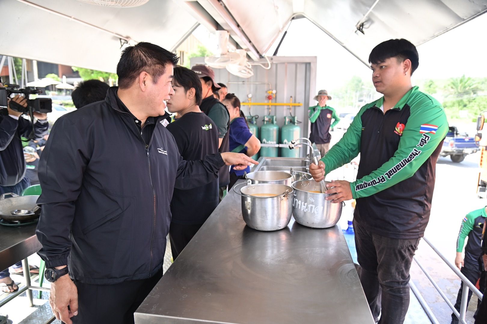 รองนายกฯ ธรรมนัส ตั้ง 1441732