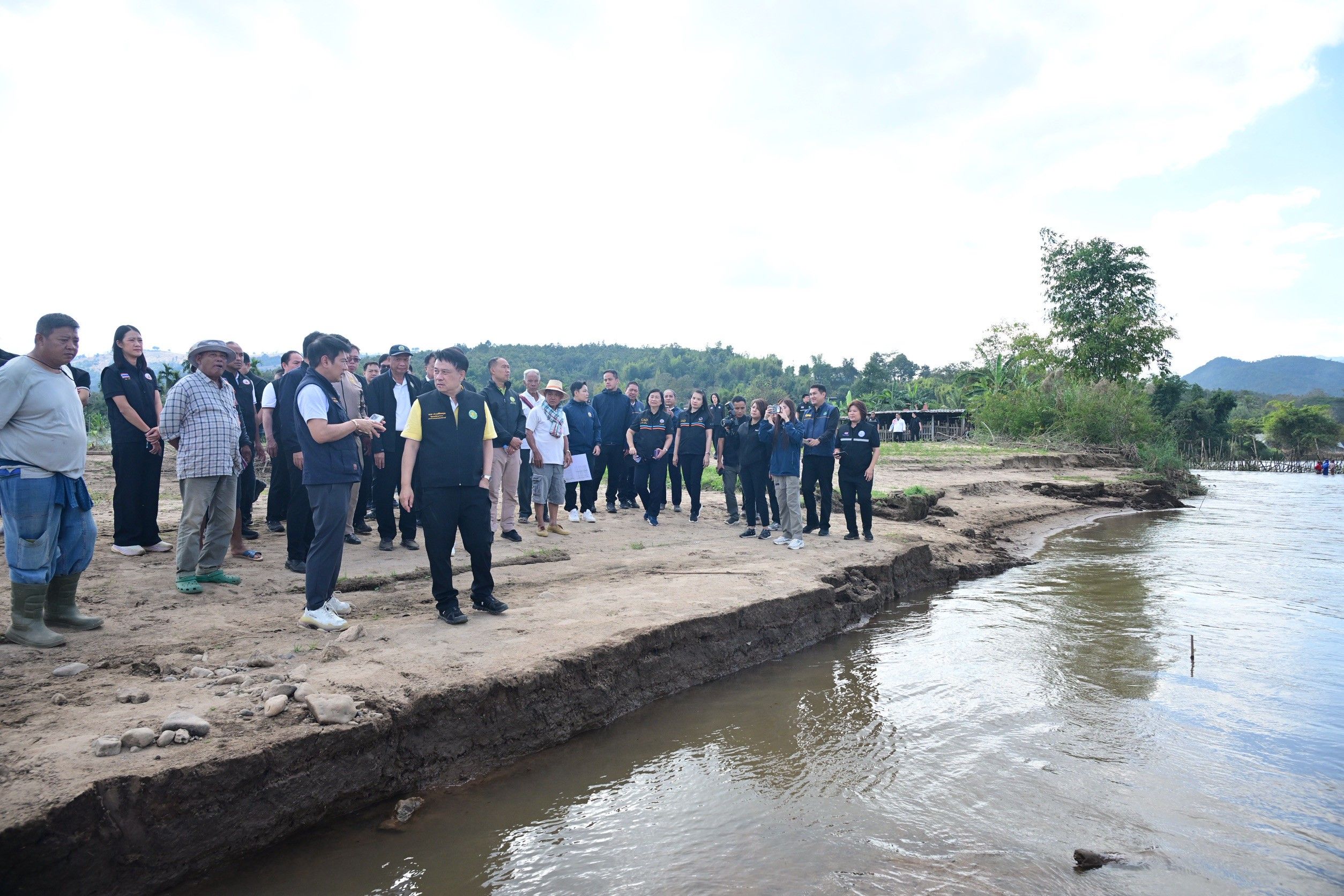 “รมช.นเรศ” ลงพื้นที่แม่แจ่ม เปิดโครงการทำหมันสัตว์สกัดโรคพิษสุนัขบ้า พร้อมติดตามการขุดลอกเปิดทางน้ำแม่แจ่ม สร้างความมั่นคงด้านน้ำและการเกษตร 7 1465182