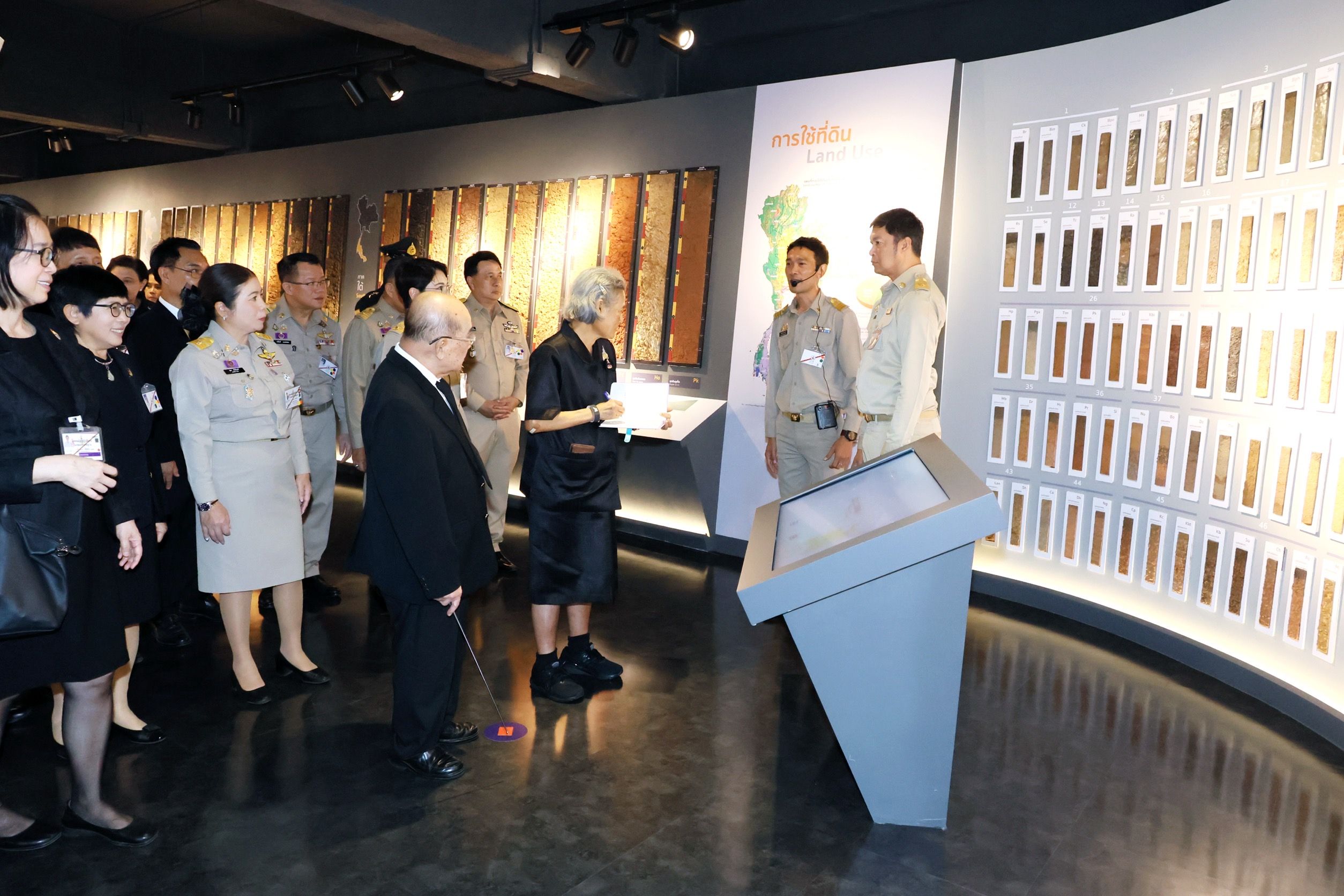 สมเด็จพระกนิษฐาธิราชเจ้า กรมสมเด็จพระเทพรัตนราชสุดาฯ สยามบรมราชกุมารี เสด็จฯ ทรงเปิดงานวันดินโลก ประจำปี 2568 ณ กรมพัฒนาที่ดิน กรุงเทพฯ 12 167165