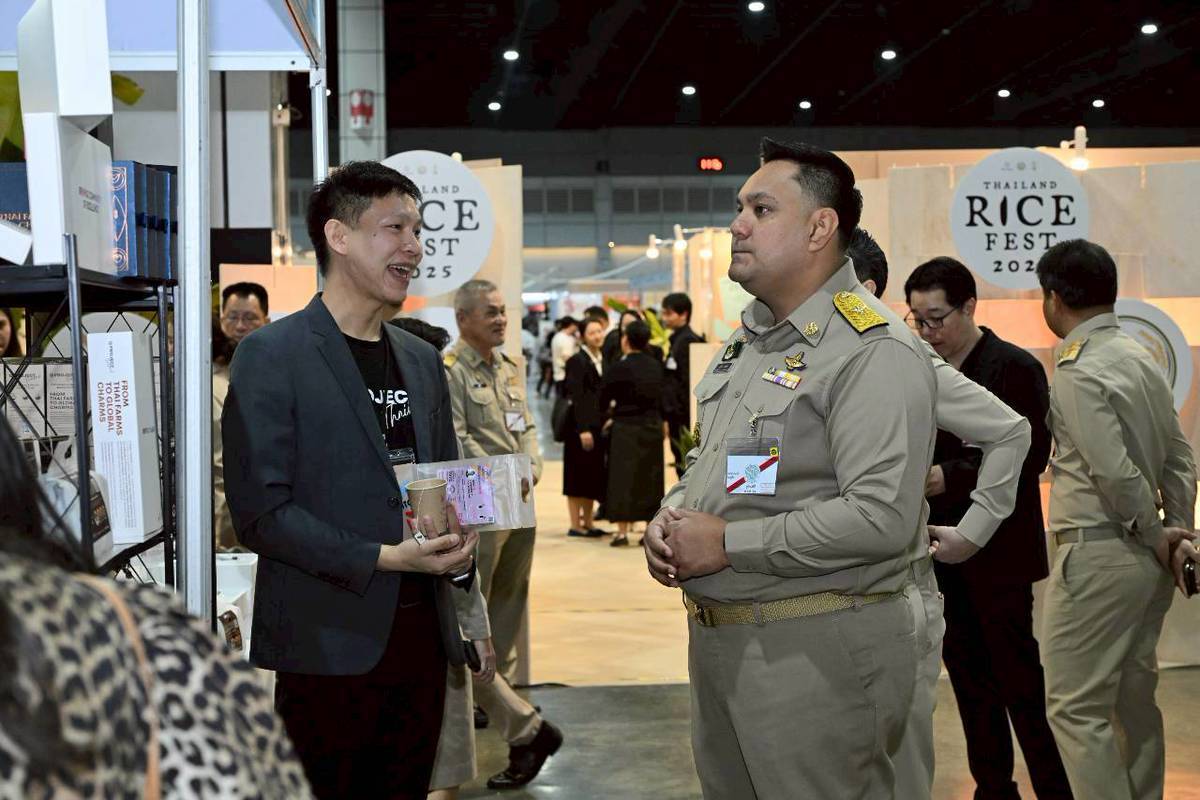 รมช.อามินทร์ และคณะผู้บริหาร กษ. เฝ้ารับเสด็จฯ สมเด็จพระกนิษฐาธิราชเจ้า กรมสมเด็จพระเทพรัตนราชสุดาฯ สยามบรมราชกุมารี เสด็จพระราชดำเนินไปทรงเปิดการประชุมวิชาการข้าวแห่งชาติ ครั้งที่ 6 ณ ศูนย์แสดงสินค้าและการประชุมอิมแพ็ค เมืองทองธานี 8 3823448