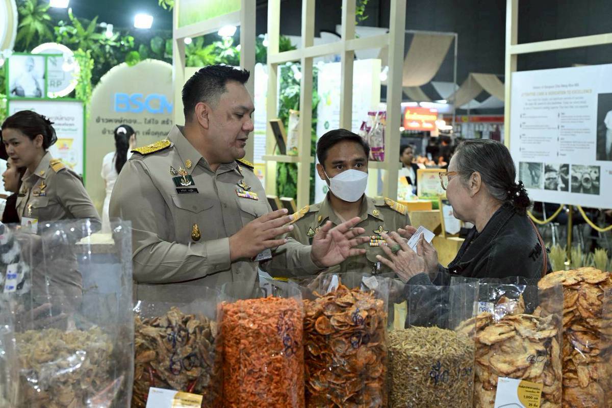 รมช.อามินทร์ และคณะผู้บริหาร กษ. เฝ้ารับเสด็จฯ สมเด็จพระกนิษฐาธิราชเจ้า กรมสมเด็จพระเทพรัตนราชสุดาฯ สยามบรมราชกุมารี เสด็จพระราชดำเนินไปทรงเปิดการประชุมวิชาการข้าวแห่งชาติ ครั้งที่ 6 ณ ศูนย์แสดงสินค้าและการประชุมอิมแพ็ค เมืองทองธานี 11 3823451