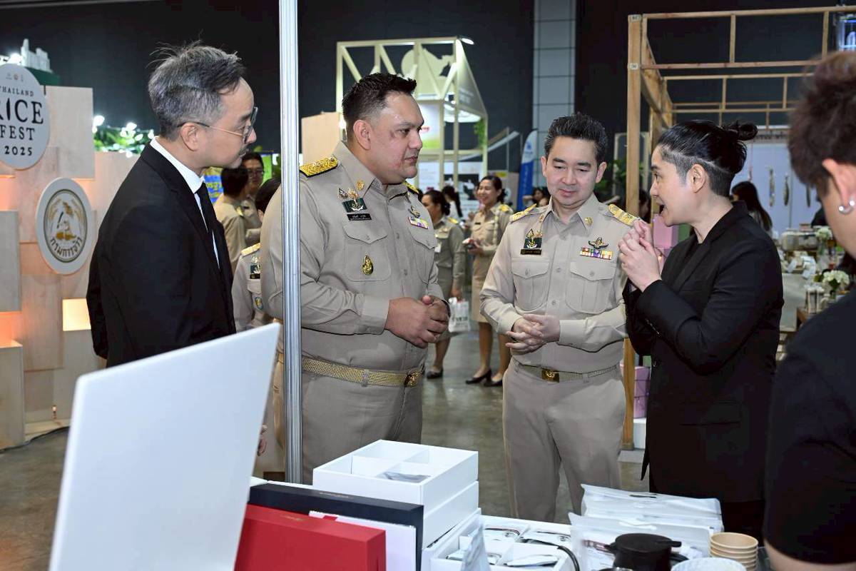 รมช.อามินทร์ และคณะผู้บริหาร กษ. เฝ้ารับเสด็จฯ สมเด็จพระกนิษฐาธิราชเจ้า กรมสมเด็จพระเทพรัตนราชสุดาฯ สยามบรมราชกุมารี เสด็จพระราชดำเนินไปทรงเปิดการประชุมวิชาการข้าวแห่งชาติ ครั้งที่ 6 ณ ศูนย์แสดงสินค้าและการประชุมอิมแพ็ค เมืองทองธานี 14 3823461