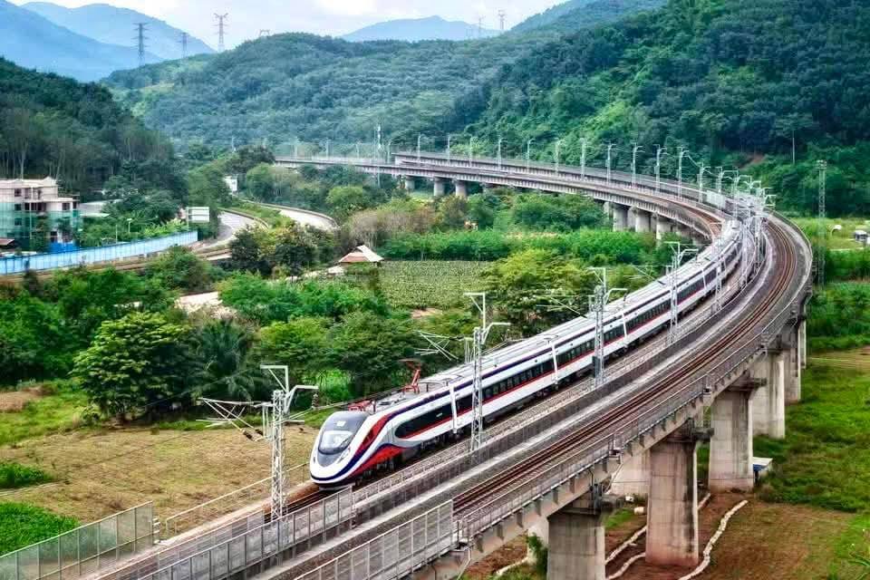 รถไฟลาว-จีน เปิดประวัติศาสตร์ใหม่ เชื่อมชายแดนจีน-อาเซียน 3 593435746 1463974775738334 388797368196717149 n