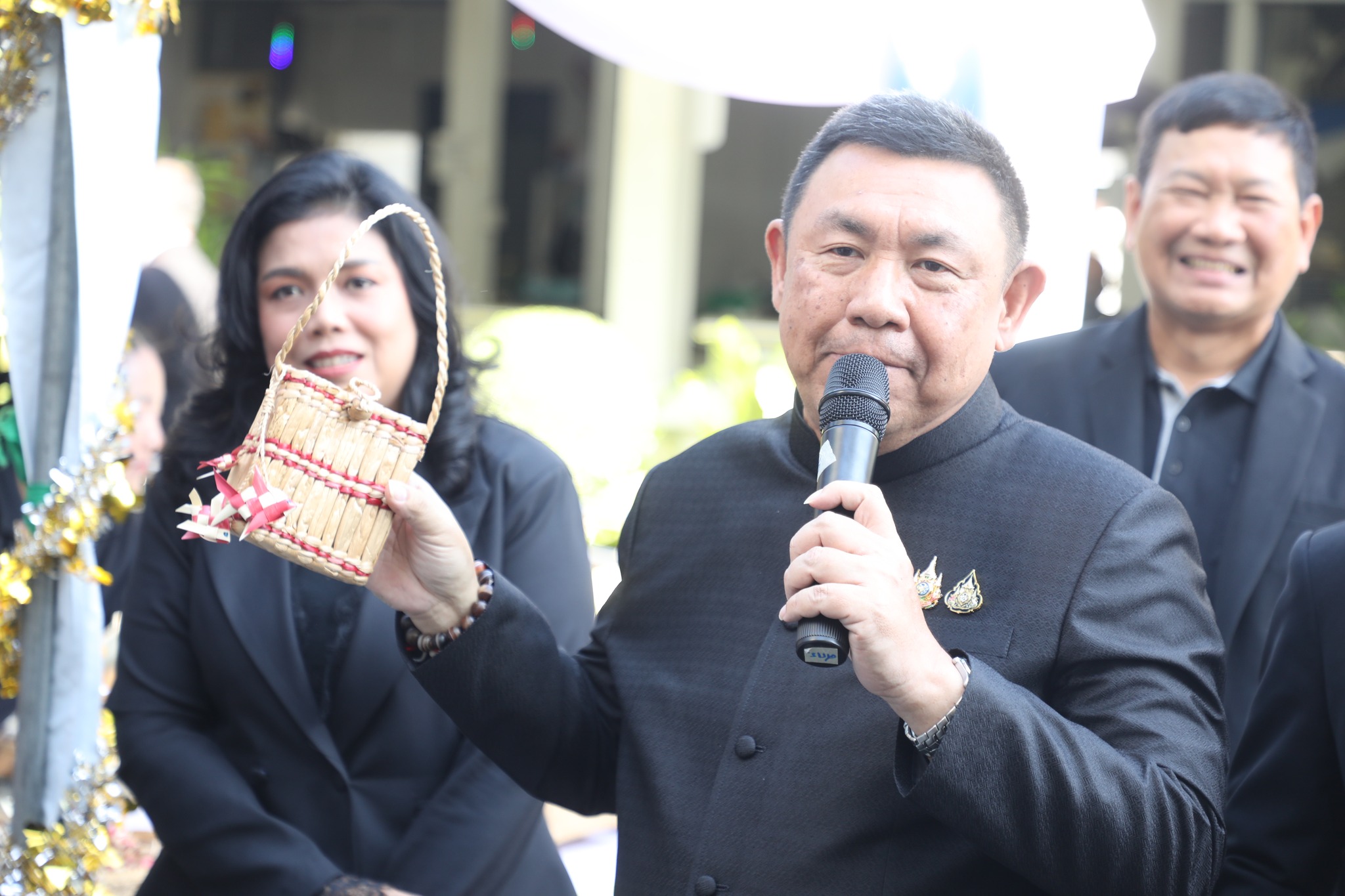 ส.ป.ก. เดินหน้าส่งเสริมรายได้เกษตรกร จัดงาน “ส่งความสุขปีใหม่ มอบให้เกษตรกรในเขตปฏิรูปที่ดิน” ทั่วประเทศ 7 604228366 1188011253488188 1639673350709300760 n