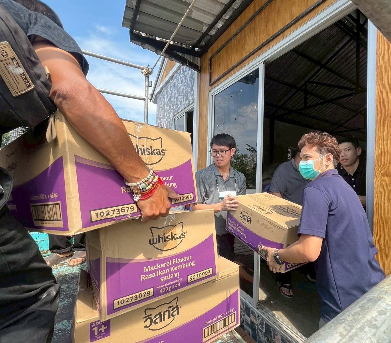 กรมปศุสัตว์ เร่งส่งหญ้าแห้ง อาหารสัตว์ เวชภัณฑ์และทีมสัตวแพทย์ช่วยเกษตรกรชายแดนไทย–กัมพูชา ต่อเนื่อง 17 672658