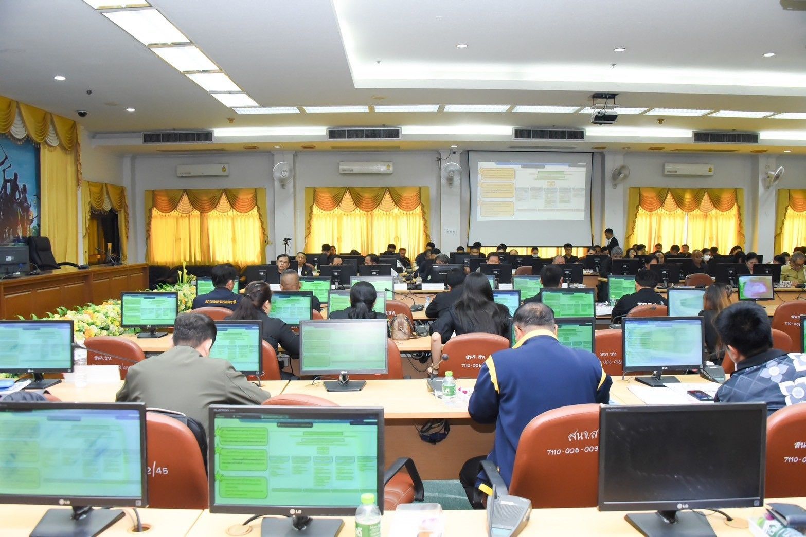 กรมชลฯ เดินหน้าปรับปรุงโครงการฯมหาราช–บางบาล มุ่งแก้ภัยแล้ง-น้ำท่วม 3 982918