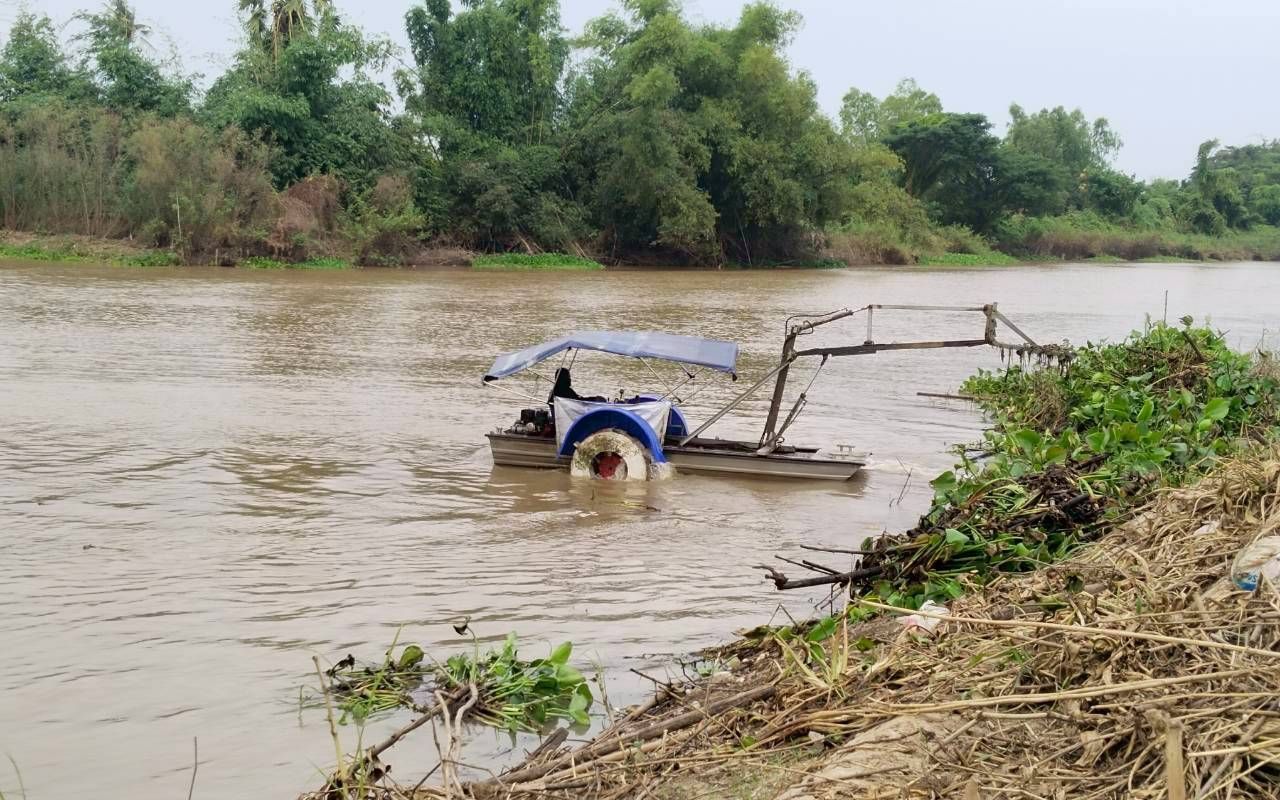 ทำไม่พัก ชป.เดินหน้าต่อเนื่อง ลุยกำจัดผักตบ–ติดตั้งเครื่องสูบน้ำ 8 984814