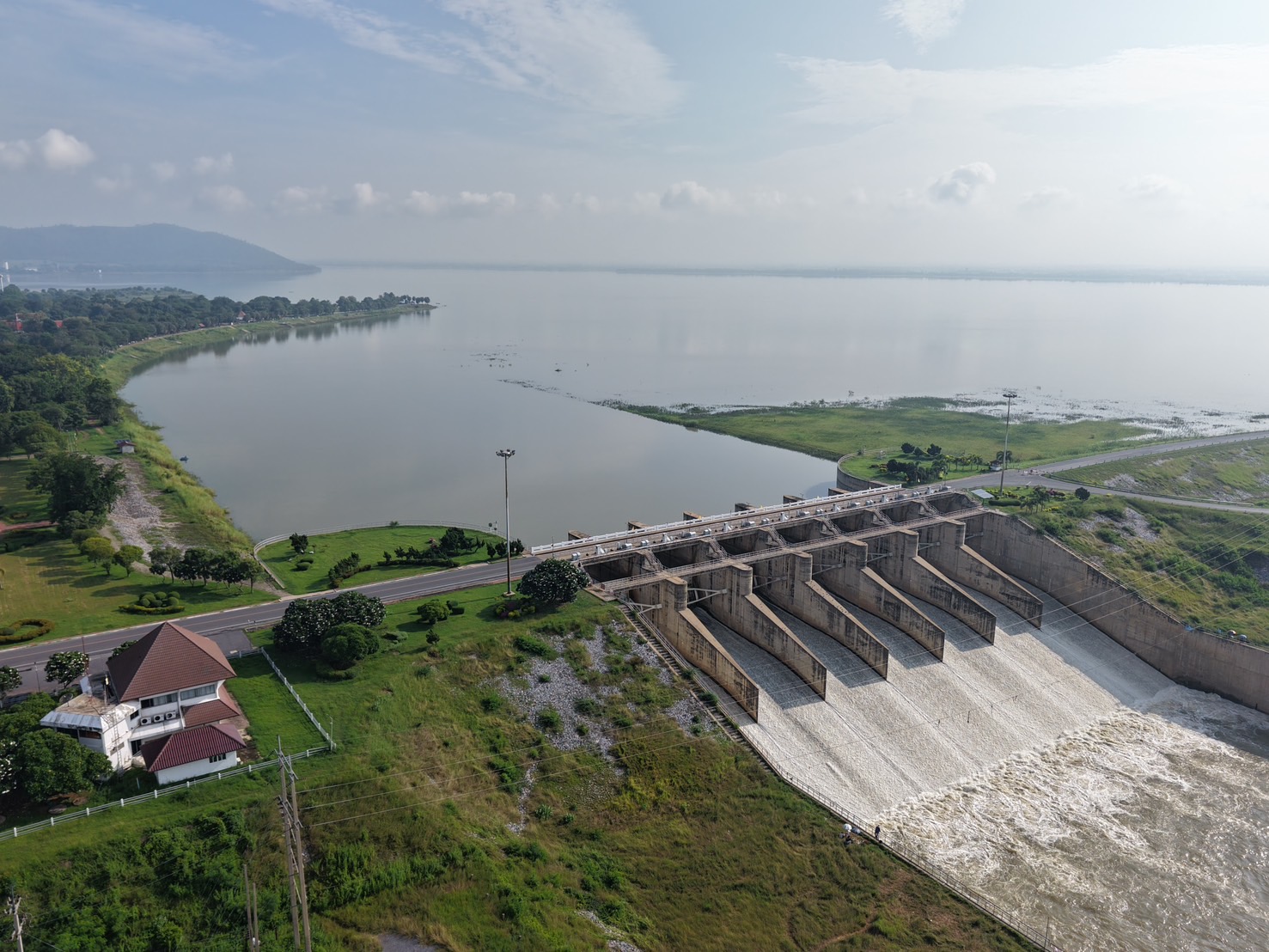 ชป. ลุยจัดสรรน้ำฤดูแล้งทั่วประเทศ /เดินหน้าช่วยเหลือชาวใต้ให้กลับสู่ภาวะปกติเร็วที่สุด 5 S 11305051