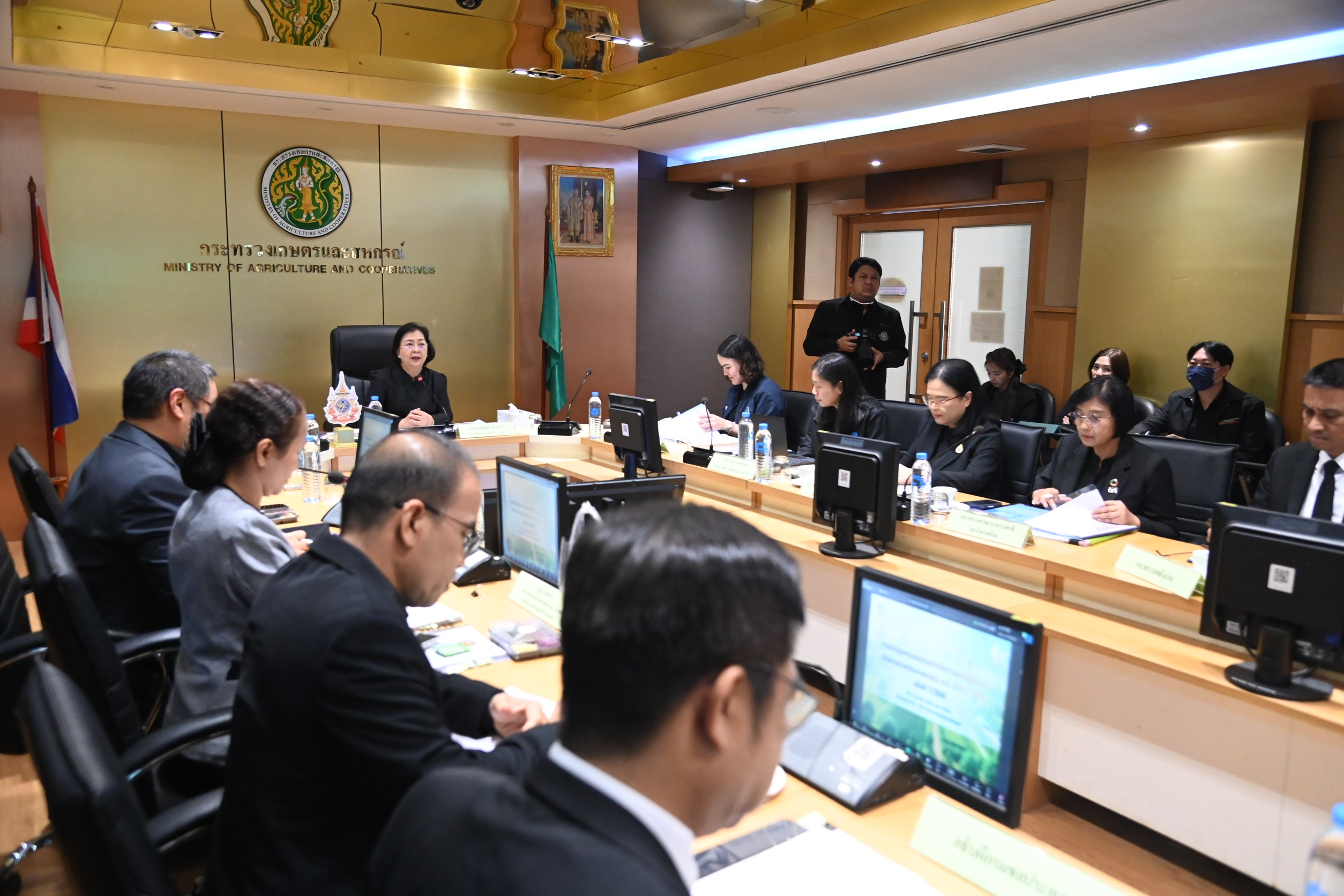 รองปลัดเกษตรฯ เร่งผลักดัน (ร่าง) แผนปฏิบัติการด้านการเกษตรและสหกรณ์ พ.ศ. 2571 – 2575 ยกระดับเกษตรกรสู่ผู้ประกอบธุรกิจเกษตรสมัยใหม่ รับมือสถานการณ์การเปลี่ยนแปลงด้านการเกษตรในระยะ 5 ปีข้างหน้า สร้างความมั่นคงให้กับเกษตรกร 3 S 134226004