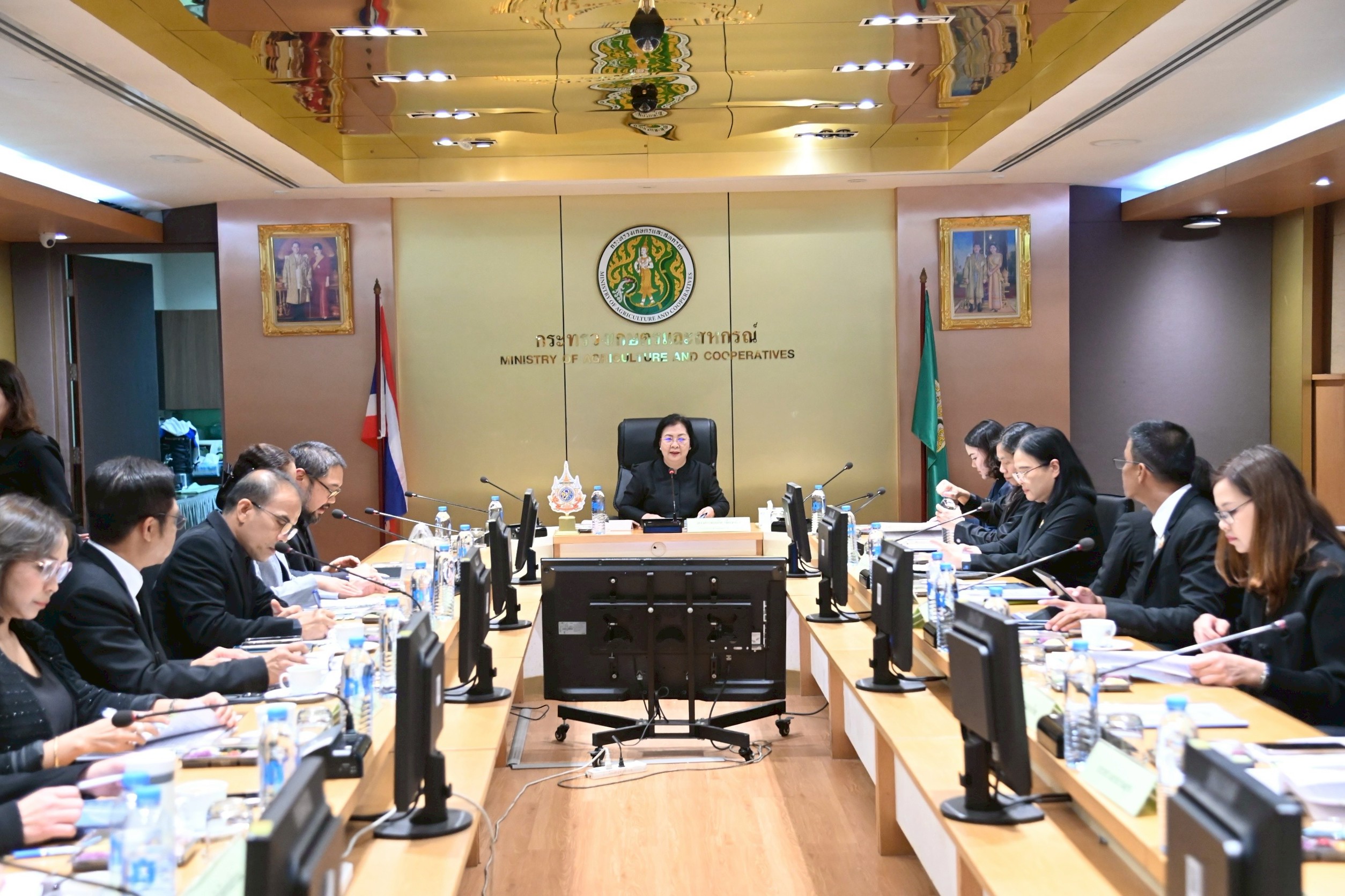 รองปลัดเกษตรฯ เร่งผลักดัน (ร่าง) แผนปฏิบัติการด้านการเกษตรและสหกรณ์ พ.ศ. 2571 – 2575 ยกระดับเกษตรกรสู่ผู้ประกอบธุรกิจเกษตรสมัยใหม่ รับมือสถานการณ์การเปลี่ยนแปลงด้านการเกษตรในระยะ 5 ปีข้างหน้า สร้างความมั่นคงให้กับเกษตรกร 5 S 134226010