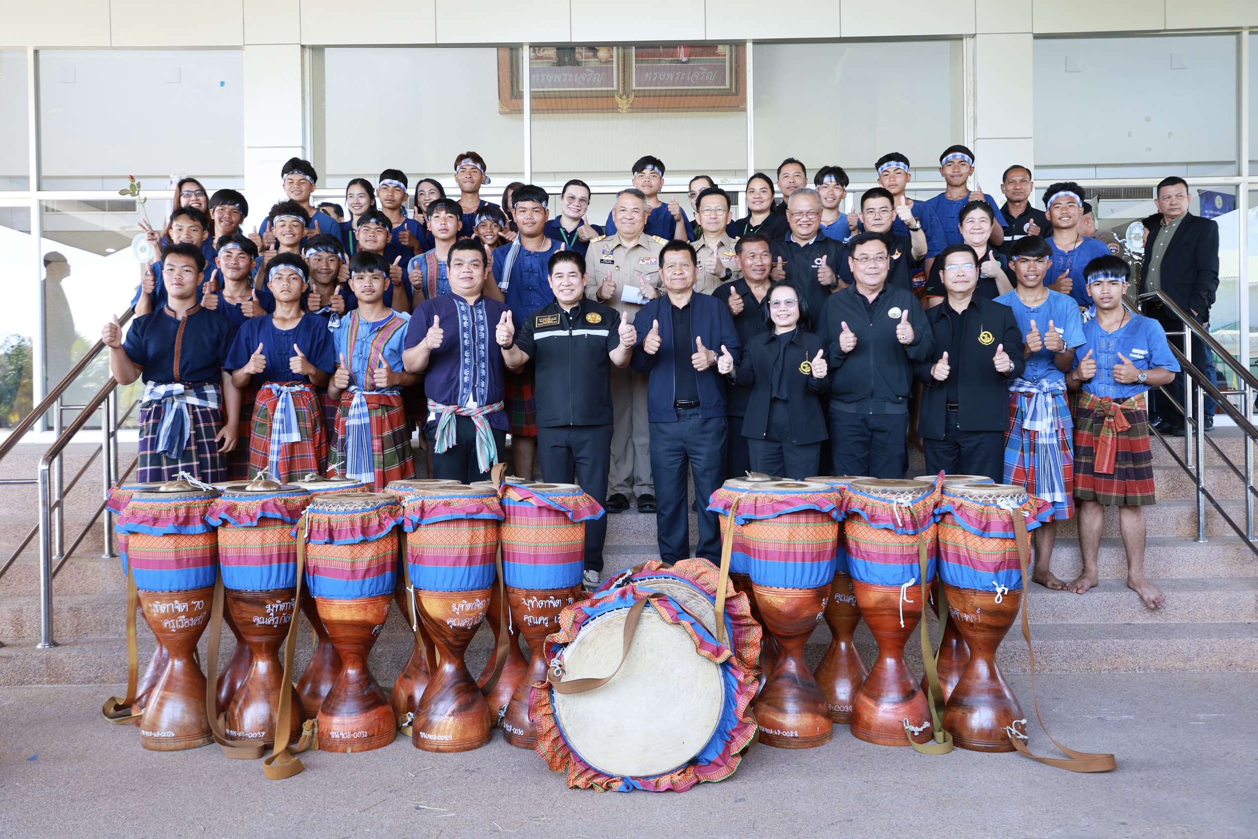 “ร้อยเอก ธรรมนัส” ประชาสัมพันธ์เชิงรุกภารกิจกองทุนฟื้นฟูและพัฒนาเกษตรกร ในพื้นที่จังหวัดมหาสารคาม ยกระดับคุณภาพชีวิตเกษตรกรอย่างยั่งยืน 9 S 145768473