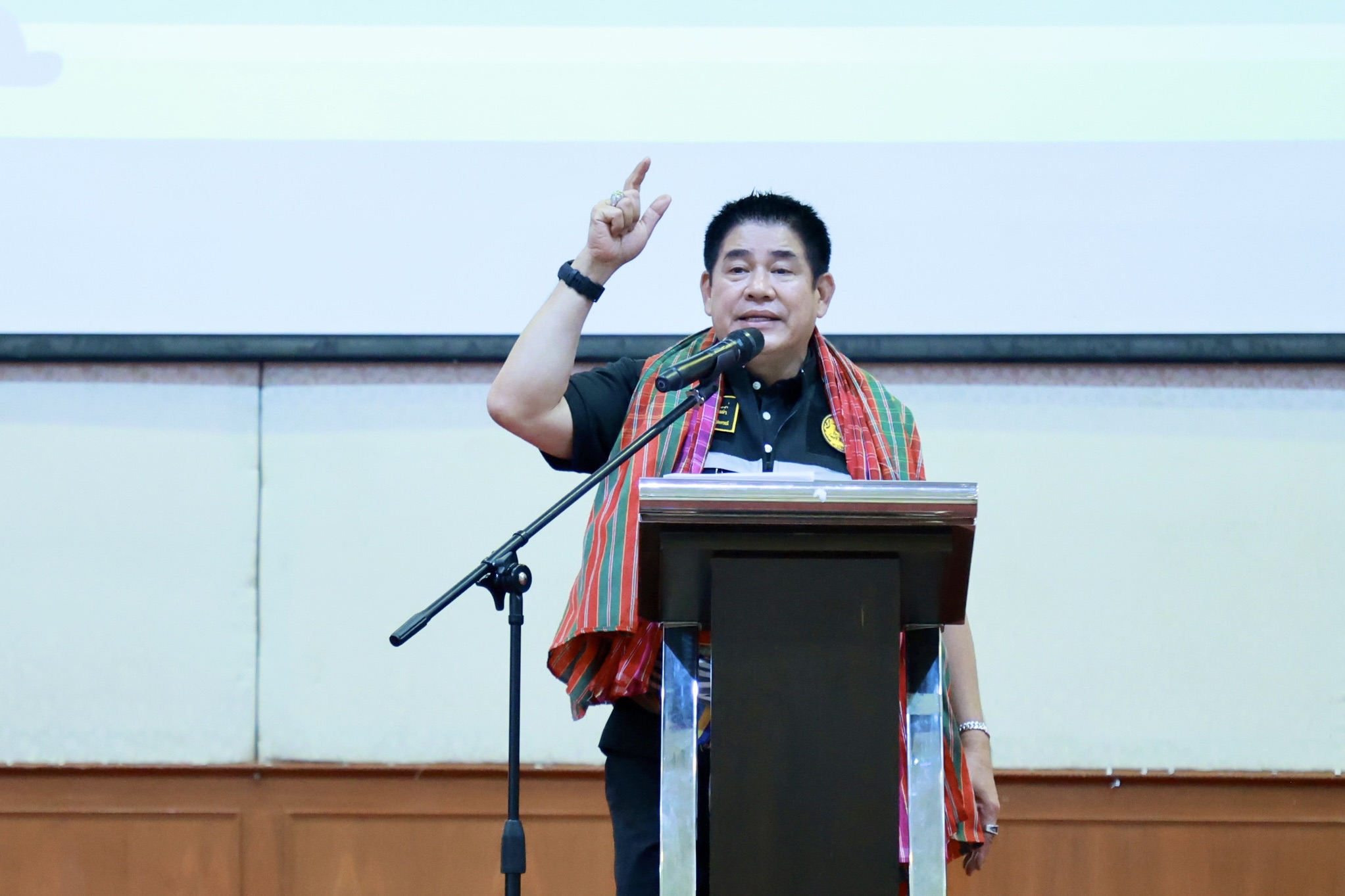 “ร้อยเอก ธรรมนัส” ประชาสัมพันธ์เชิงรุกภารกิจกองทุนฟื้นฟูและพัฒนาเกษตรกร ในพื้นที่จังหวัดมหาสารคาม ยกระดับคุณภาพชีวิตเกษตรกรอย่างยั่งยืน 2 S 145768502