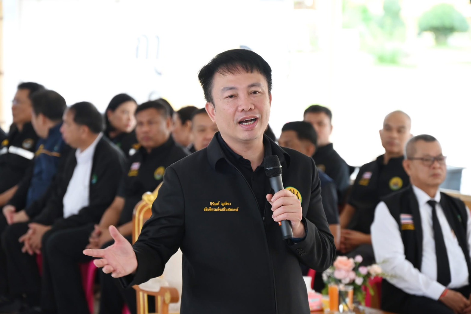 อธิบดีกรมส่งเสริมสหกรณ์ นำทีมผู้บริหารกรมฯ ลงใต้ มอบถุงยังชีพพร้อมเดินหน้ามาตรการเยียวยาฟื้นฟูอาชีพแก่สมาชิกสหกรณ์หลังน้ำลด 2 S 194675088