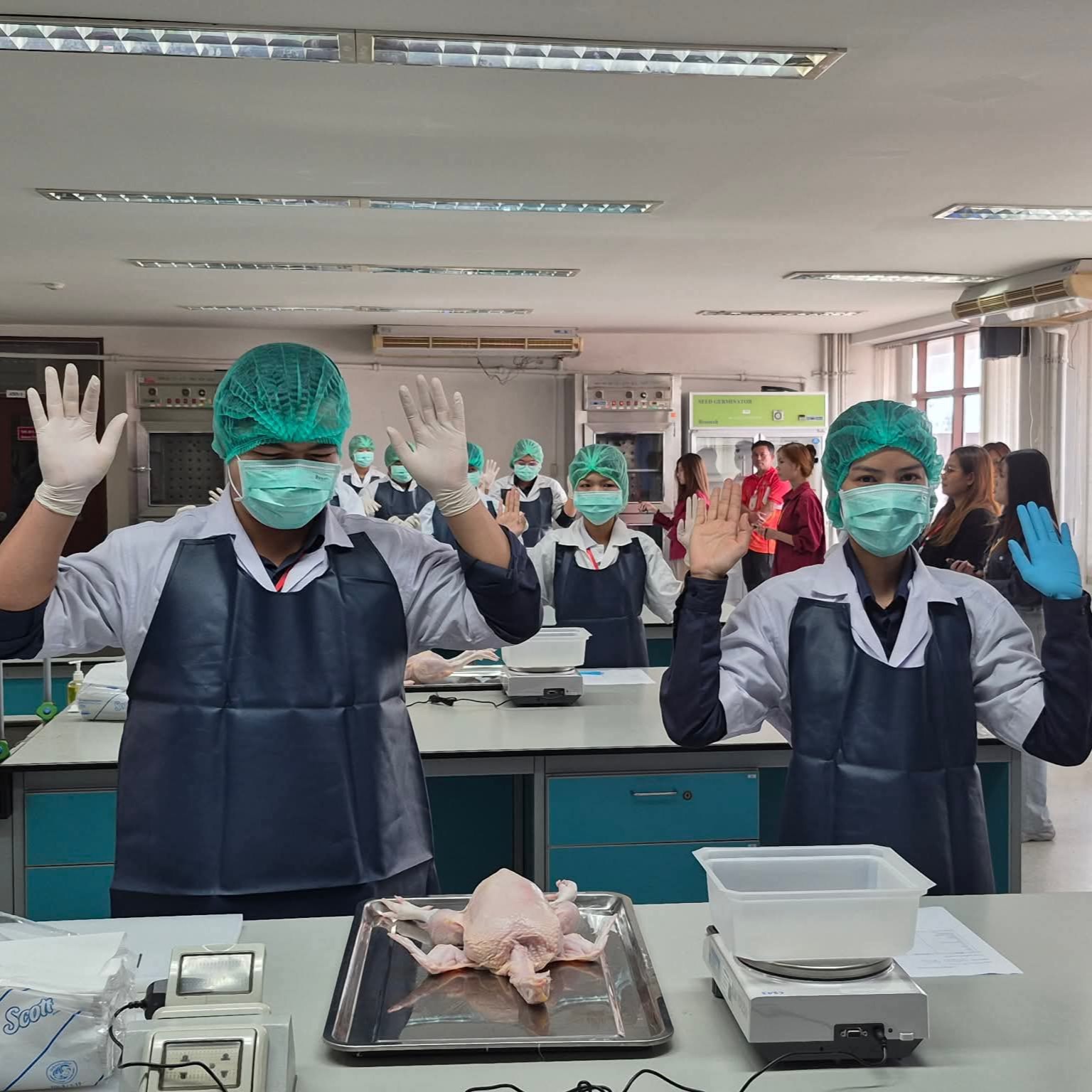 ม.แม่โจ้ คว้าแชมป์ ประเพณี4จอบแห่งชาติ 2 ปีต่อเนื่องครองถ้วยพระราชทาน สมเด็จพระเจ้าน้องนางเธอ เจ้าฟ้าจุฬาภรณวลัยลักษณ์ อัครราชกุมารี กรมพระศรีสวางควัฒน วรขัตติยราชนารี 3 S 21020701